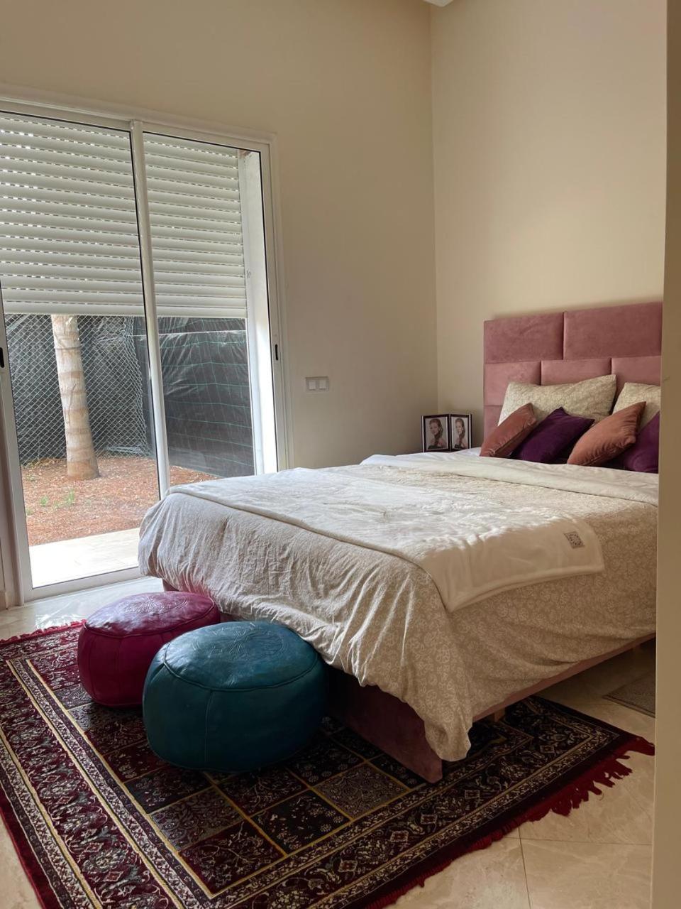 Deluxe One-Bedroom Apartment with Garden View photo 1
