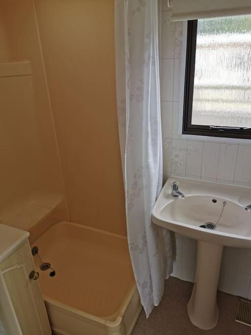 Three-Bedroom Apartment photo 2
