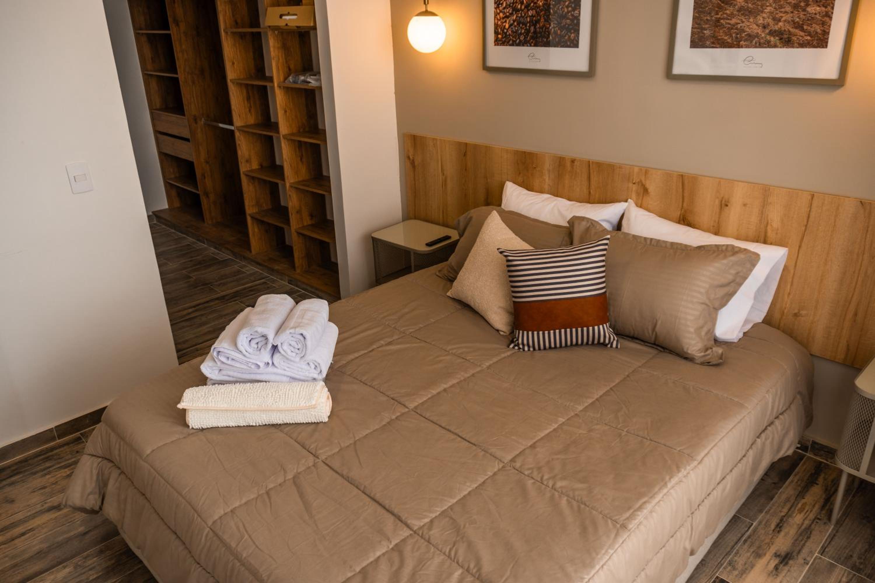 Deluxe Quadruple Room photo 1