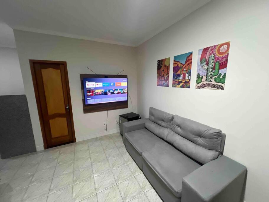 One-Bedroom Apartment photo 3
