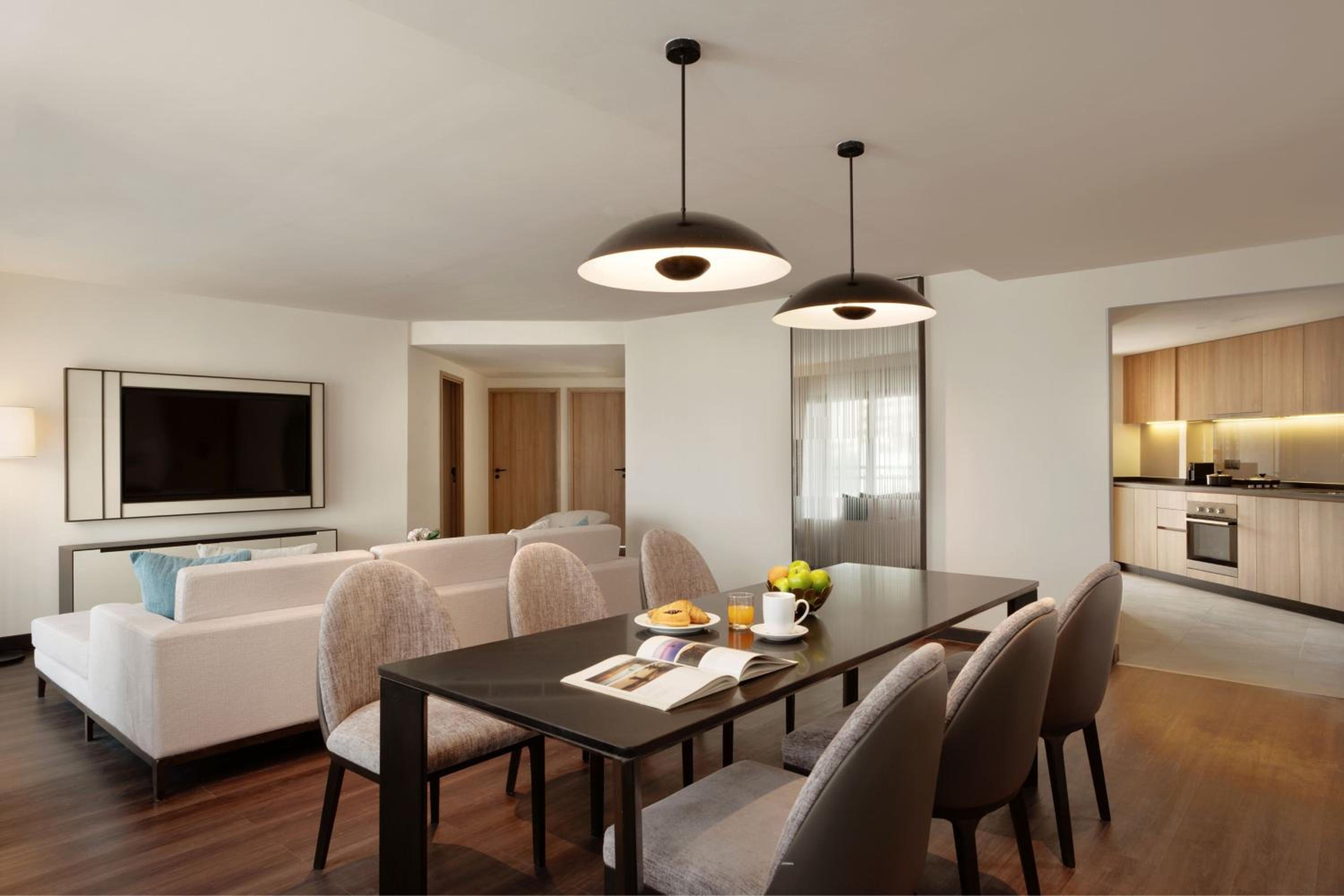 Three-Bedroom Apartment with Balcony photo 2