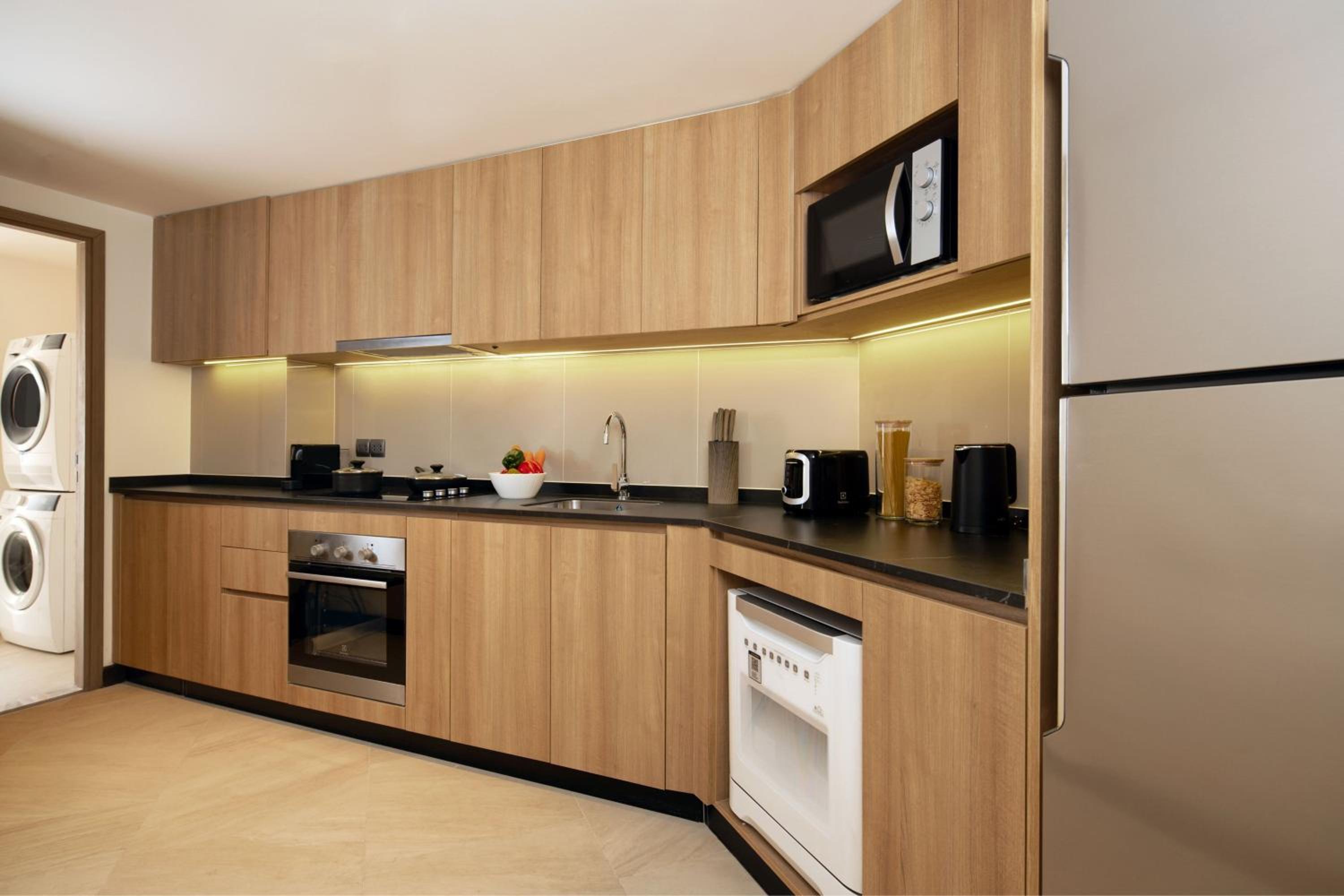 Three-Bedroom Apartment with Balcony photo 3