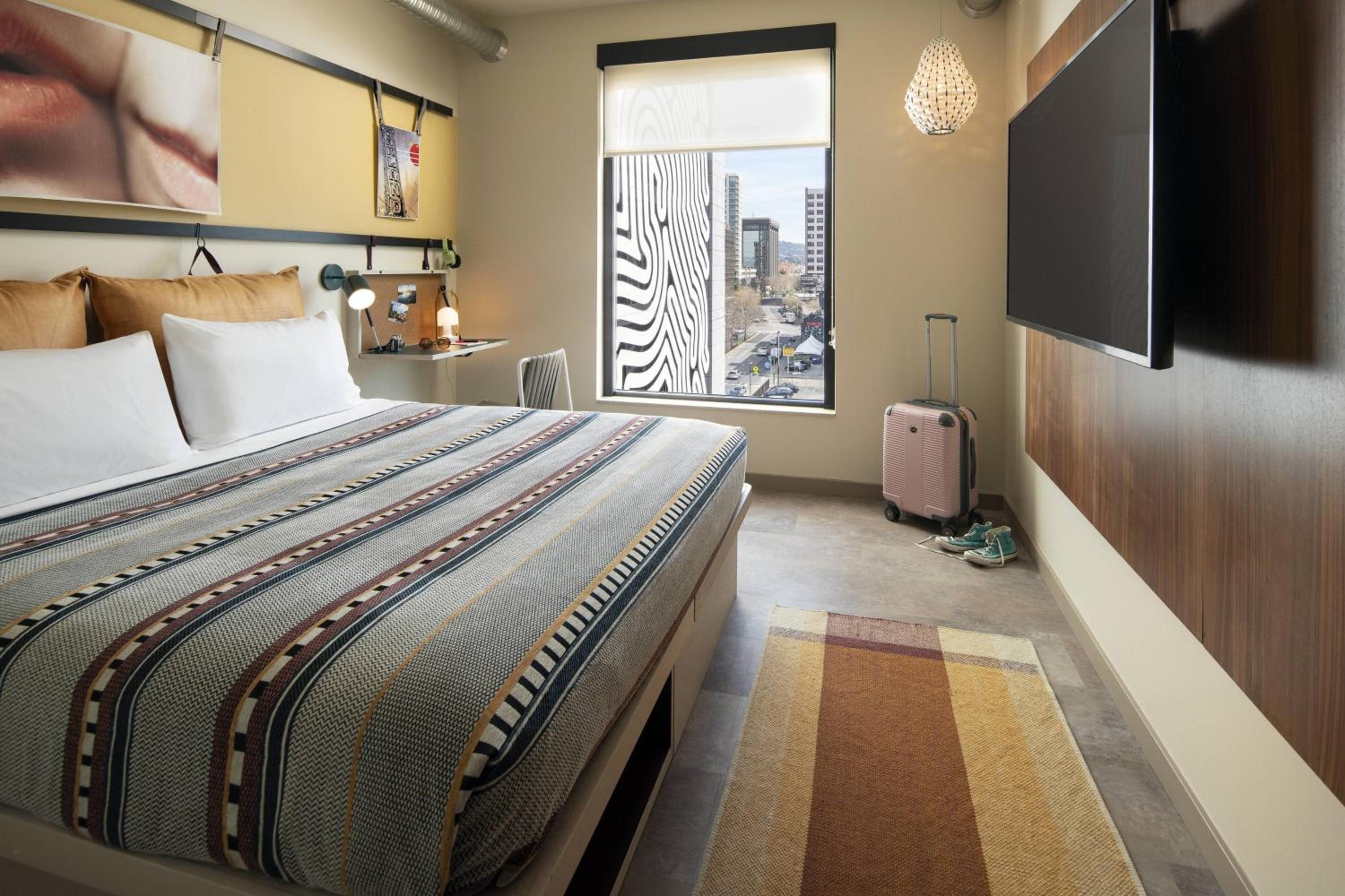 Guest Room With 1 King Bed, Bay View