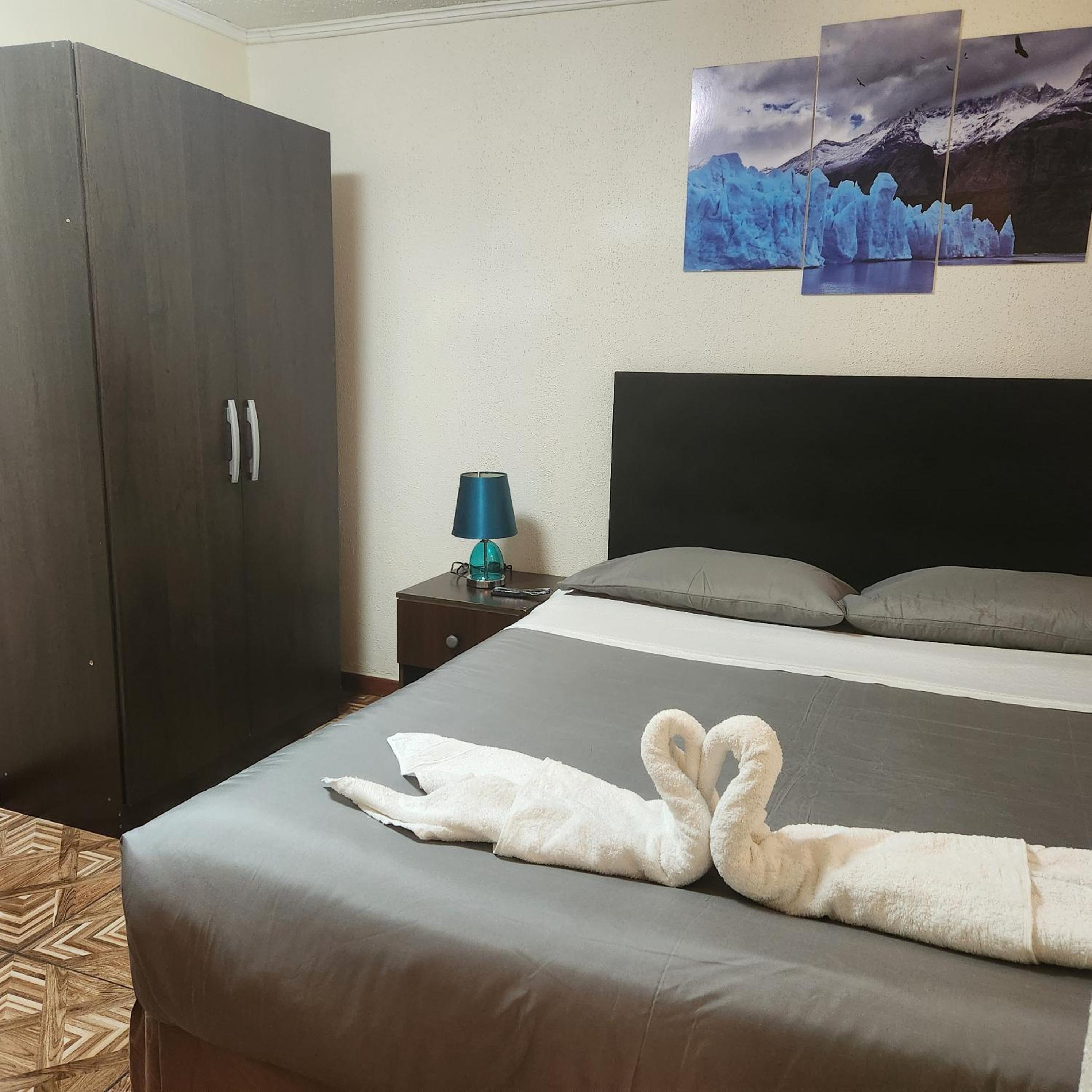 Double Room with Private Bathroom photo 1