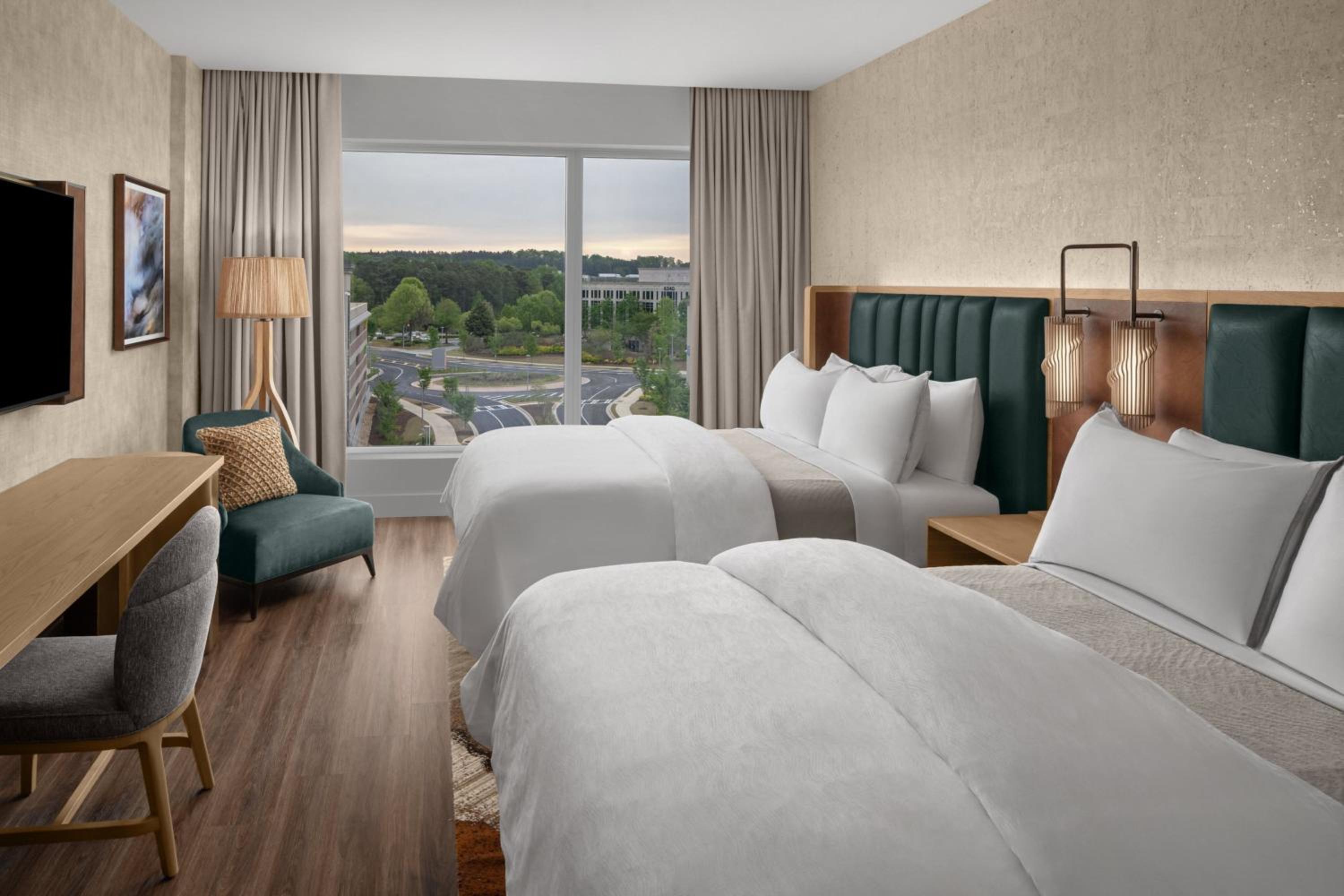 Queen Room with Two Queen Beds - High Floor - Photo 1