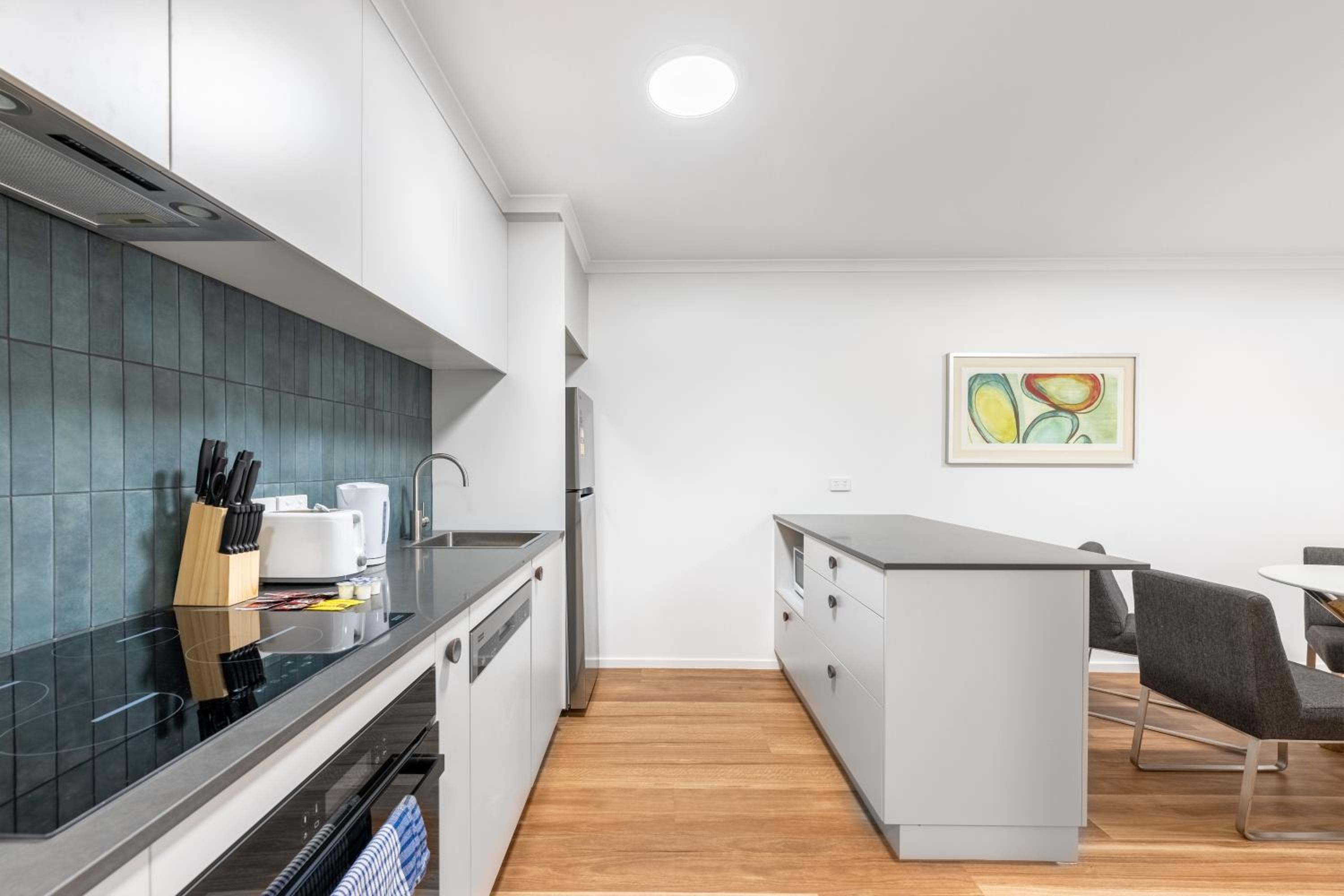 One-Bedroom Apartment With Balcony photo 3