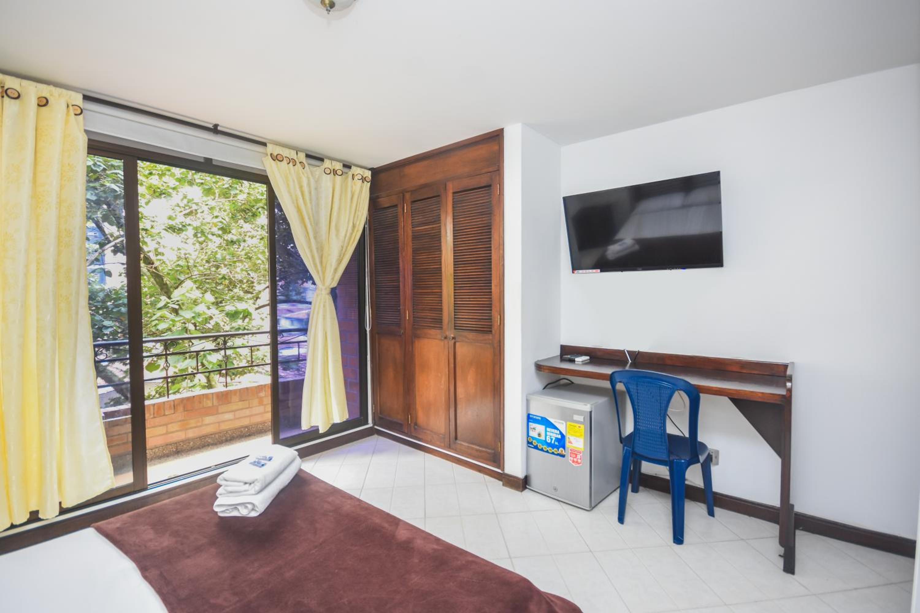 Standard Double Room photo 3