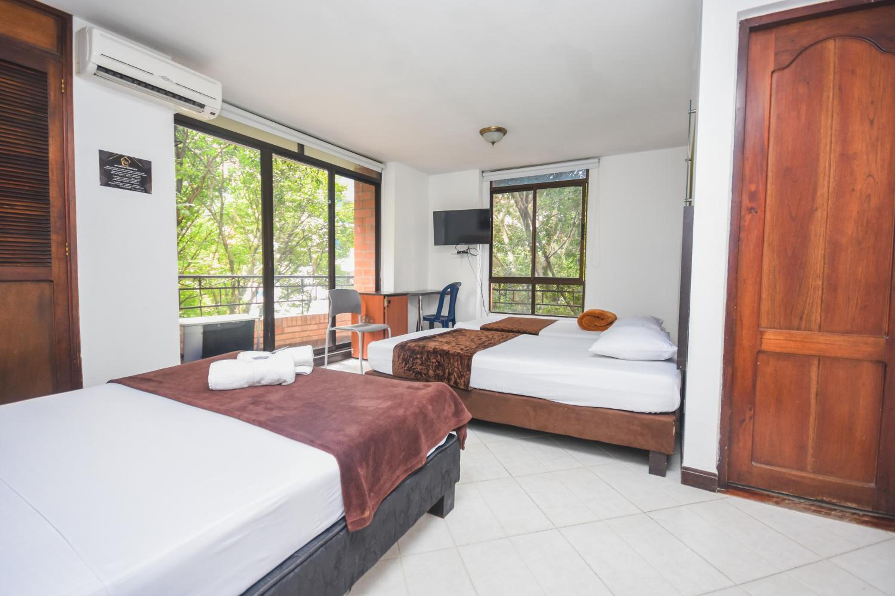 Quadruple Room with Balcony photo 1