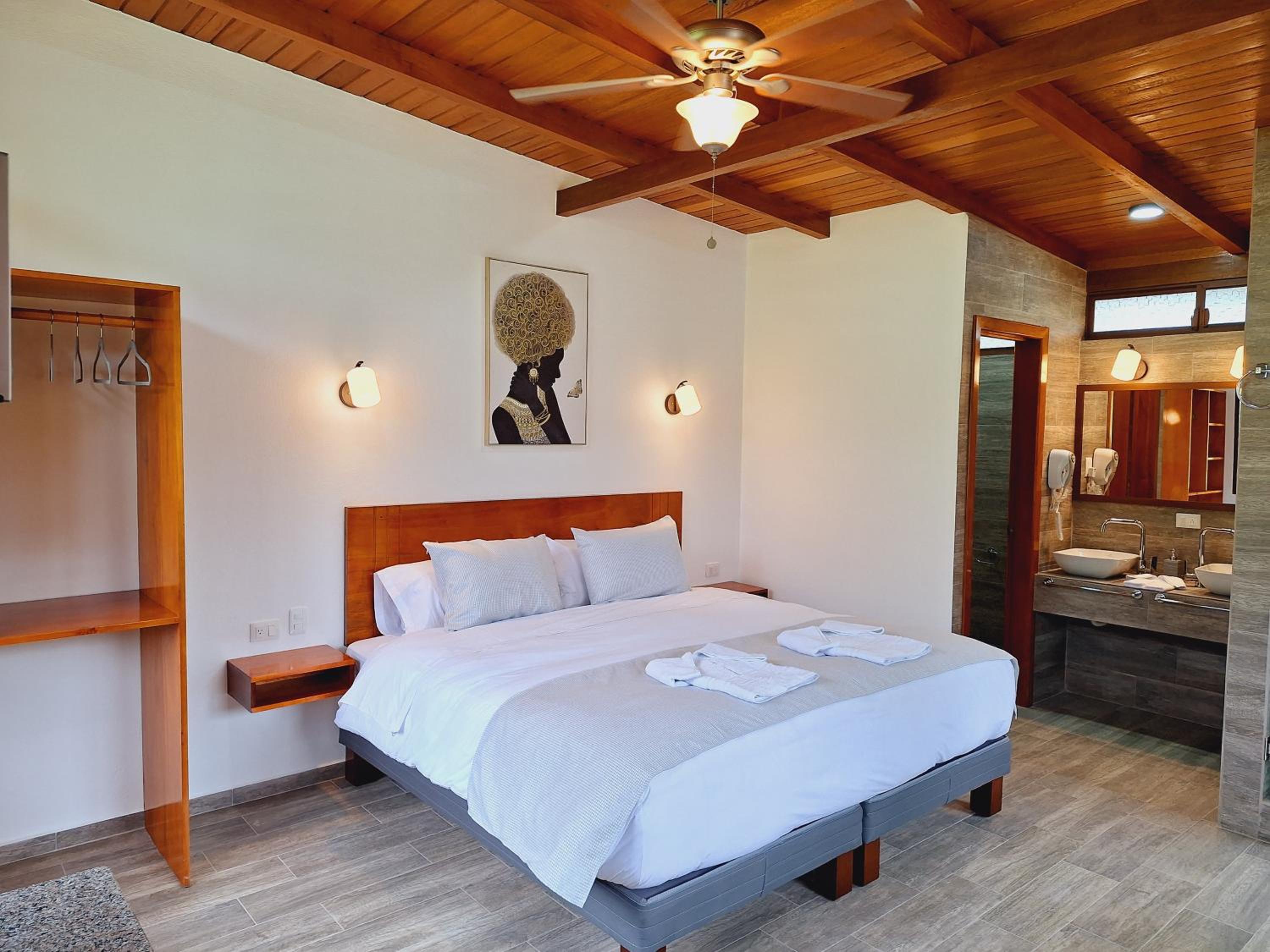 King Suite with Spa Bath