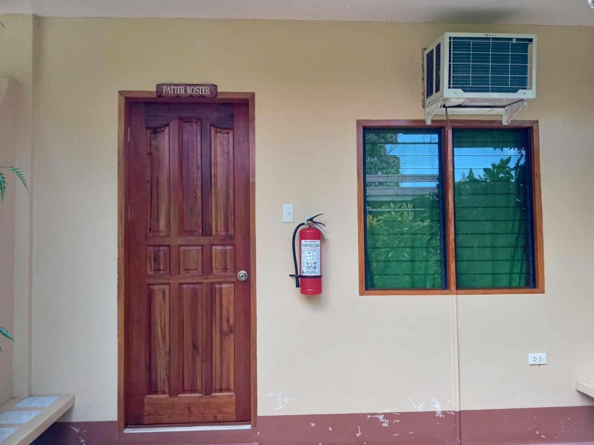Quadruple Room - Photo 15