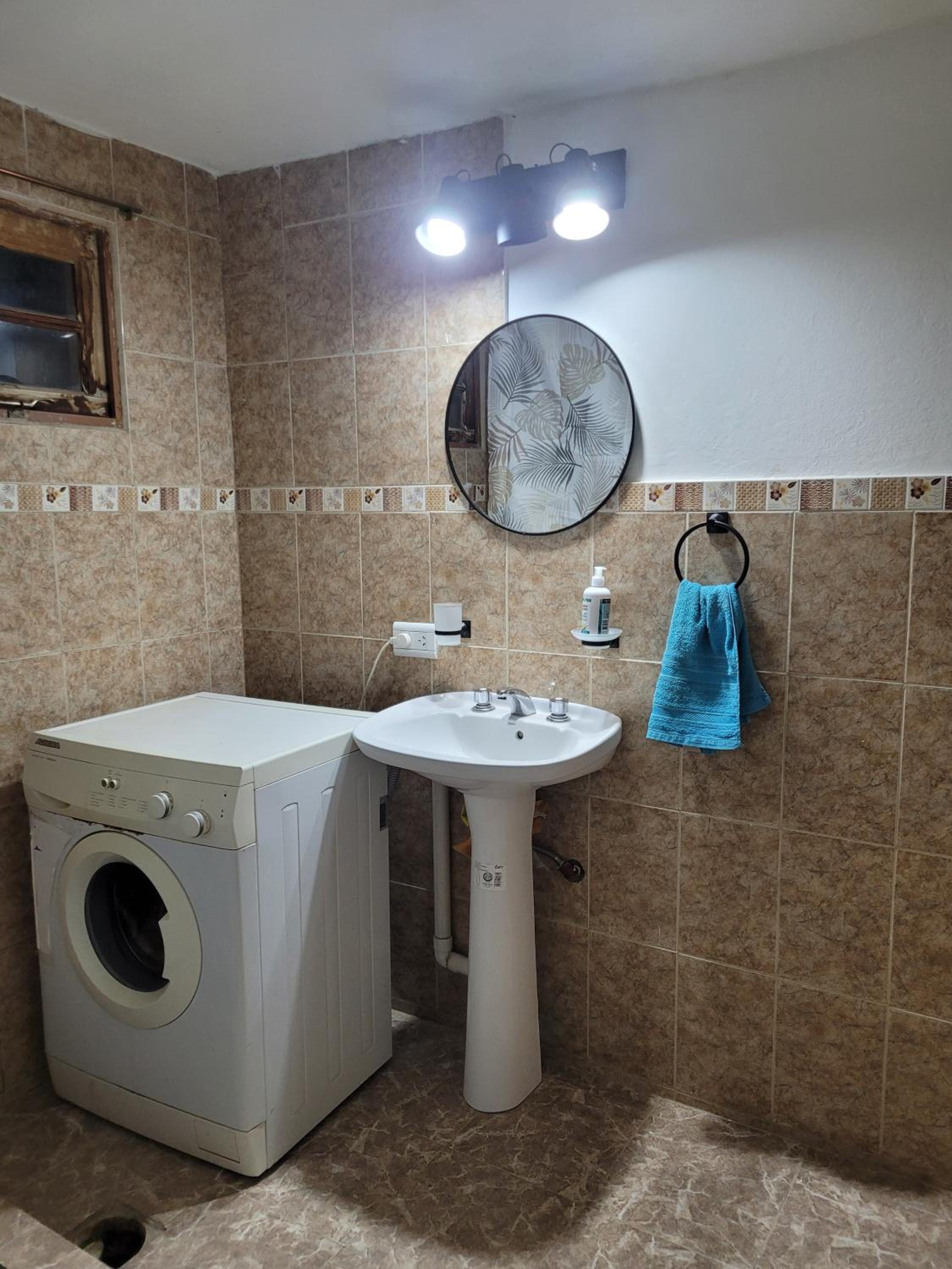 One-Bedroom House photo 2
