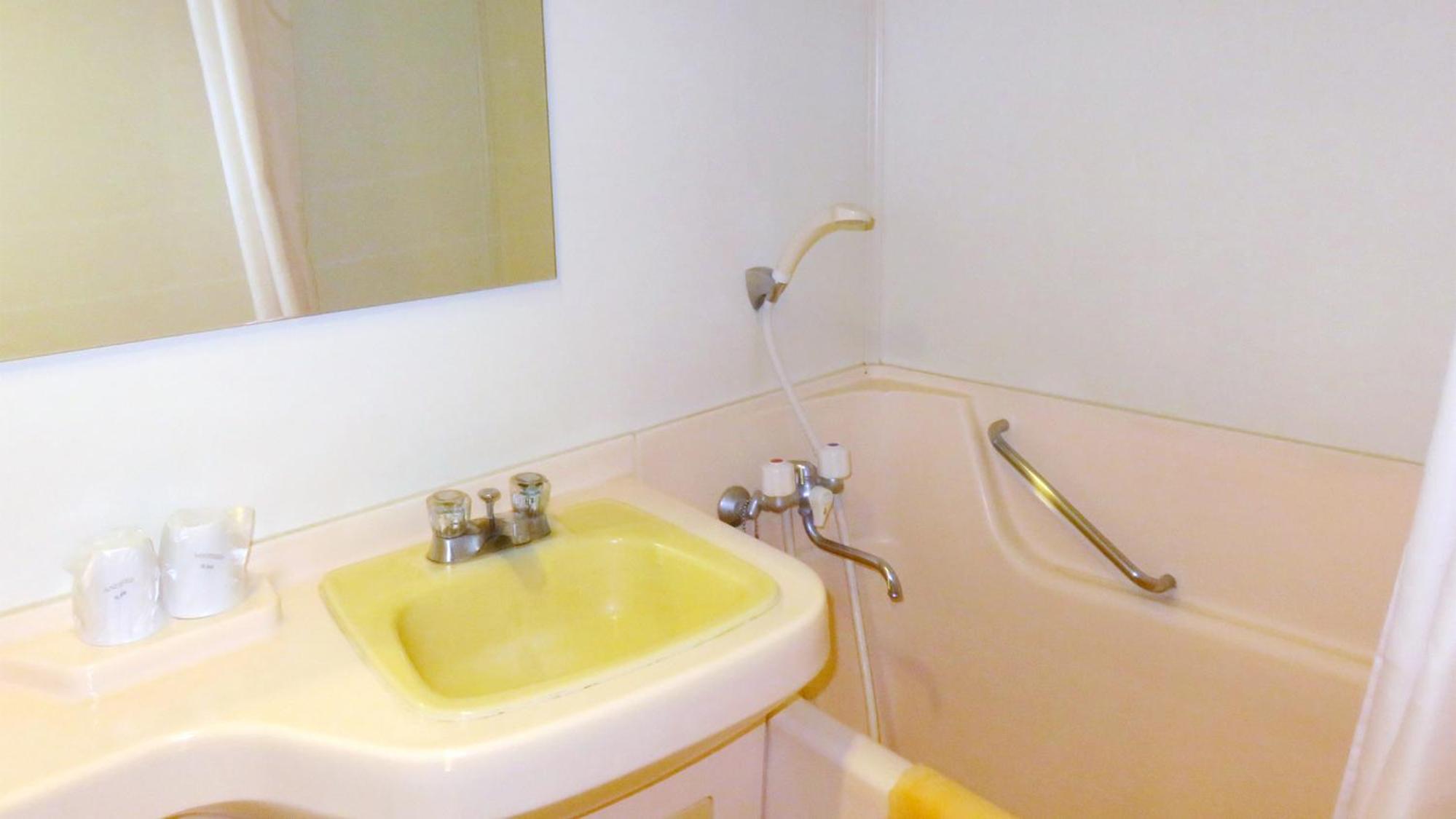 Standard Japanese-Style Room - Smoking - Photo 5