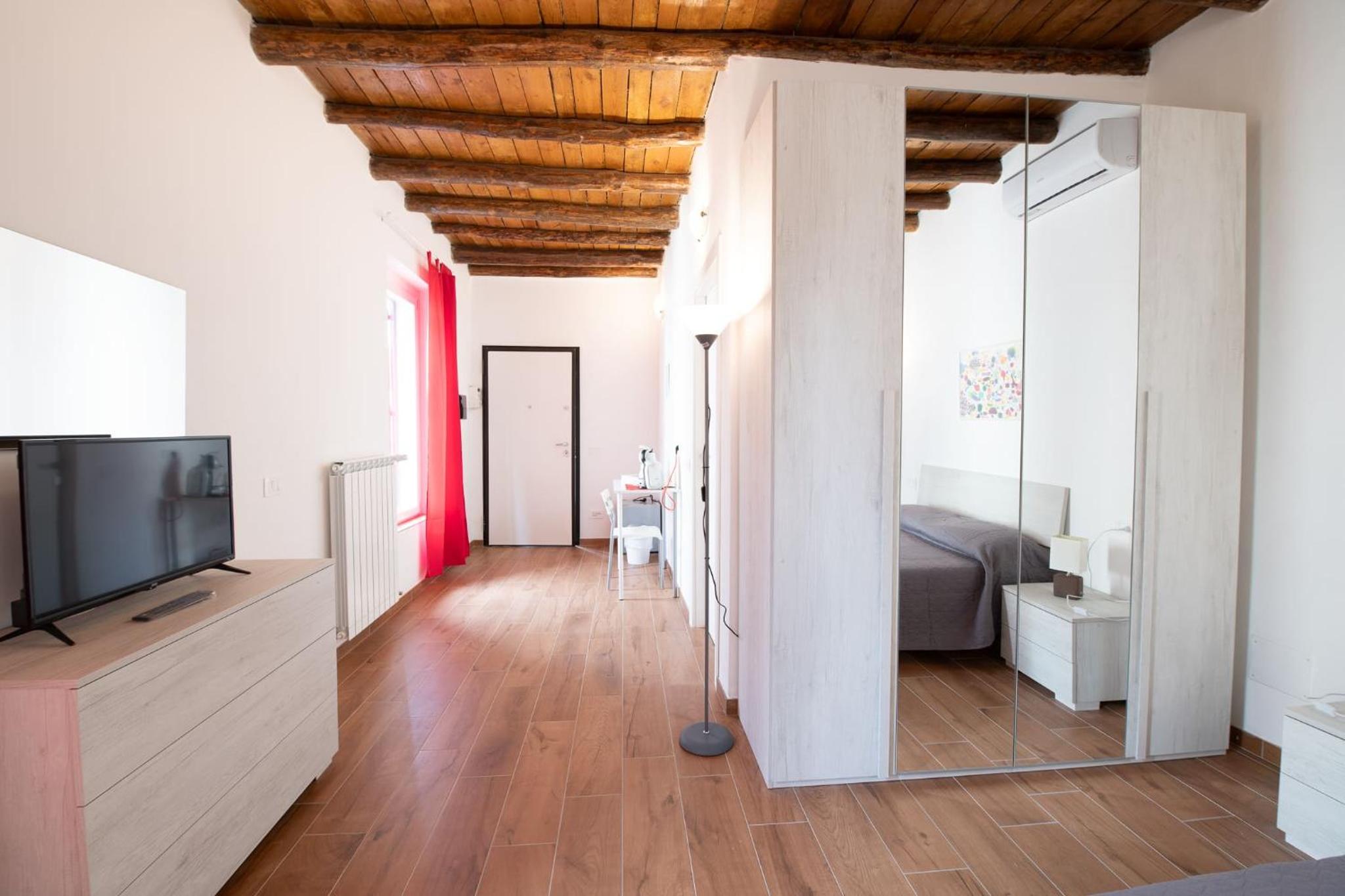 King Room with Balcony photo 2