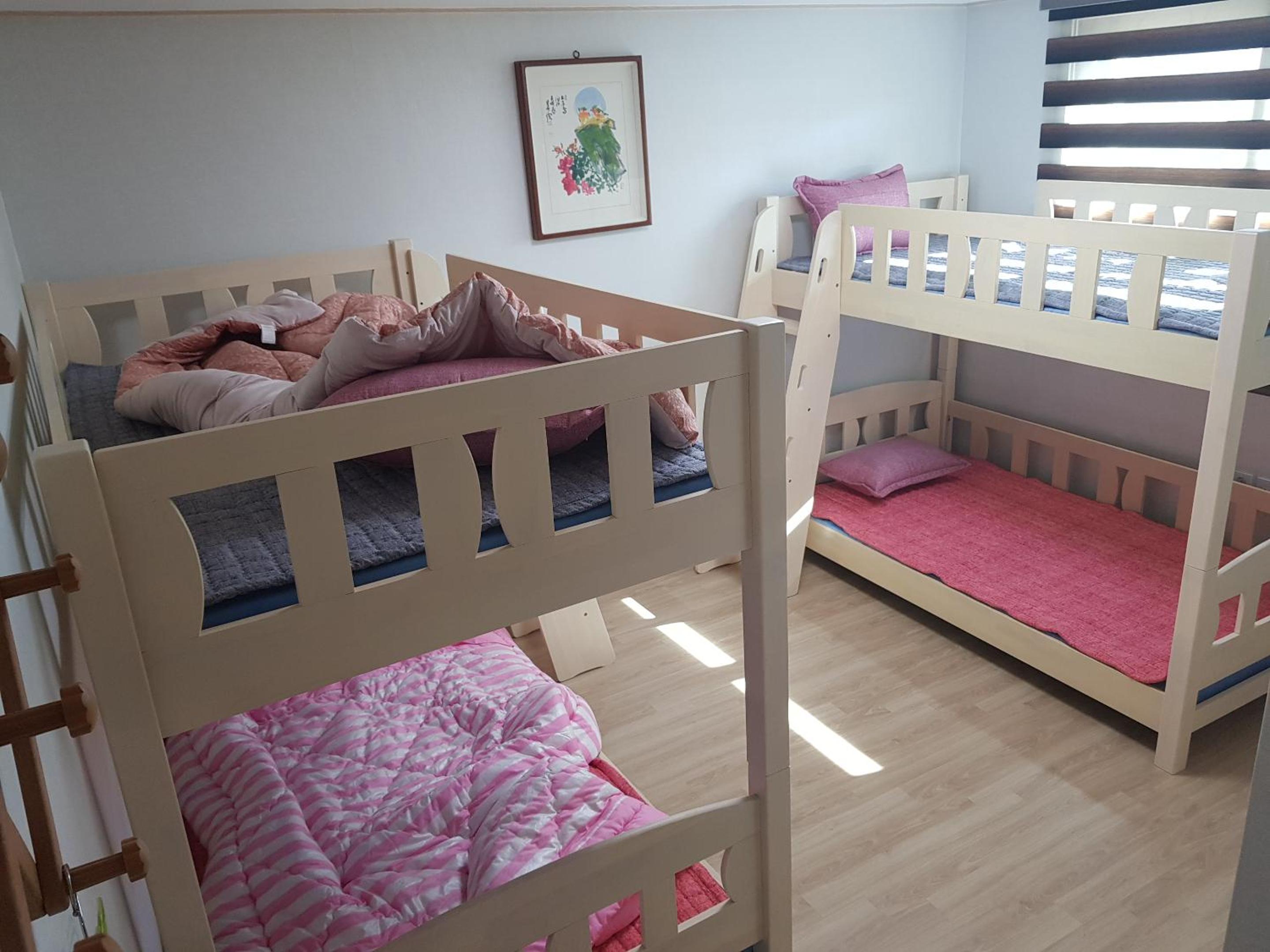 Bed in 4-Bed Female Dormitory Room photo 1
