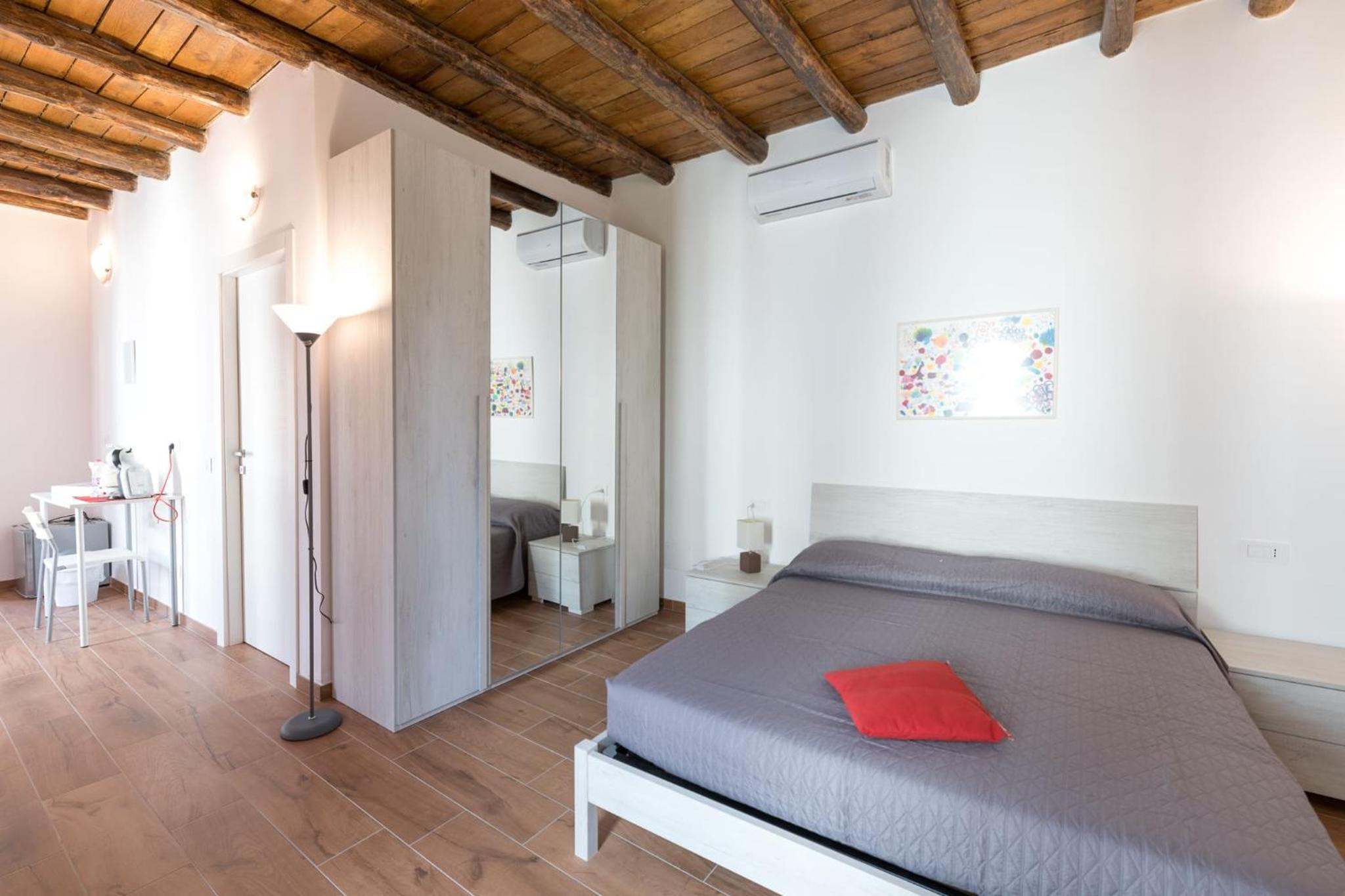 King Room with Balcony photo 3