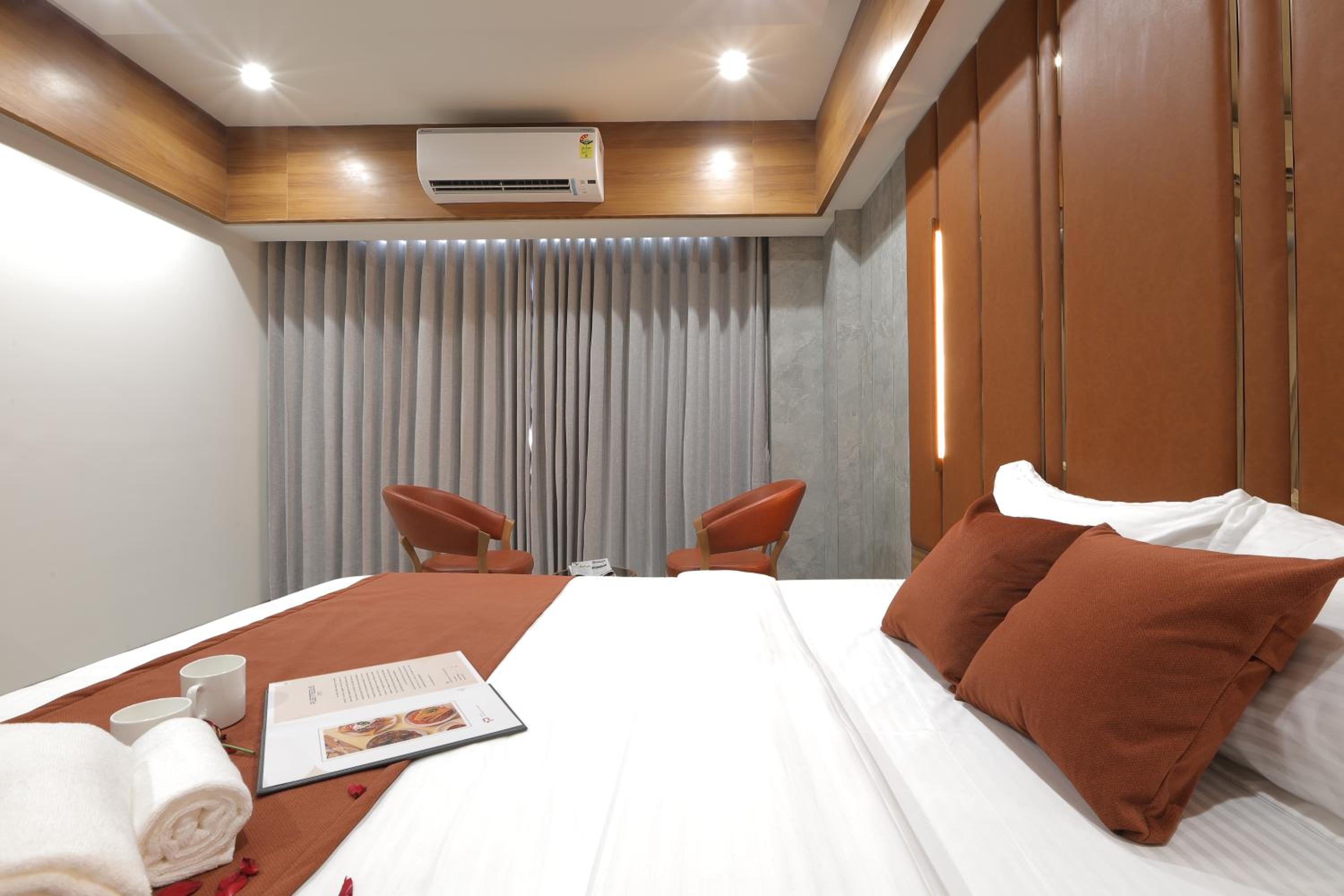 Superior King Room photo 3