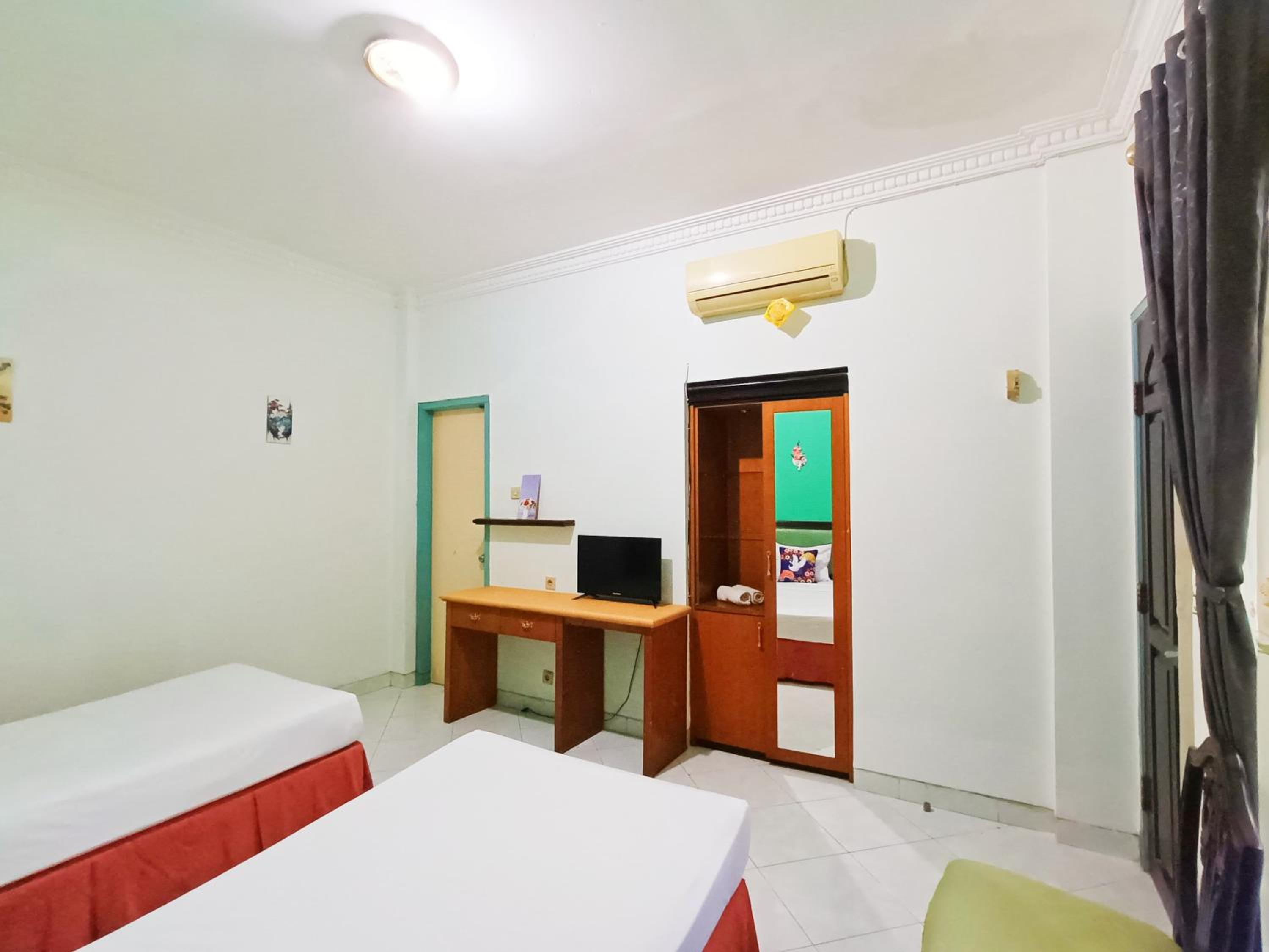 Deluxe Twin Room photo 1