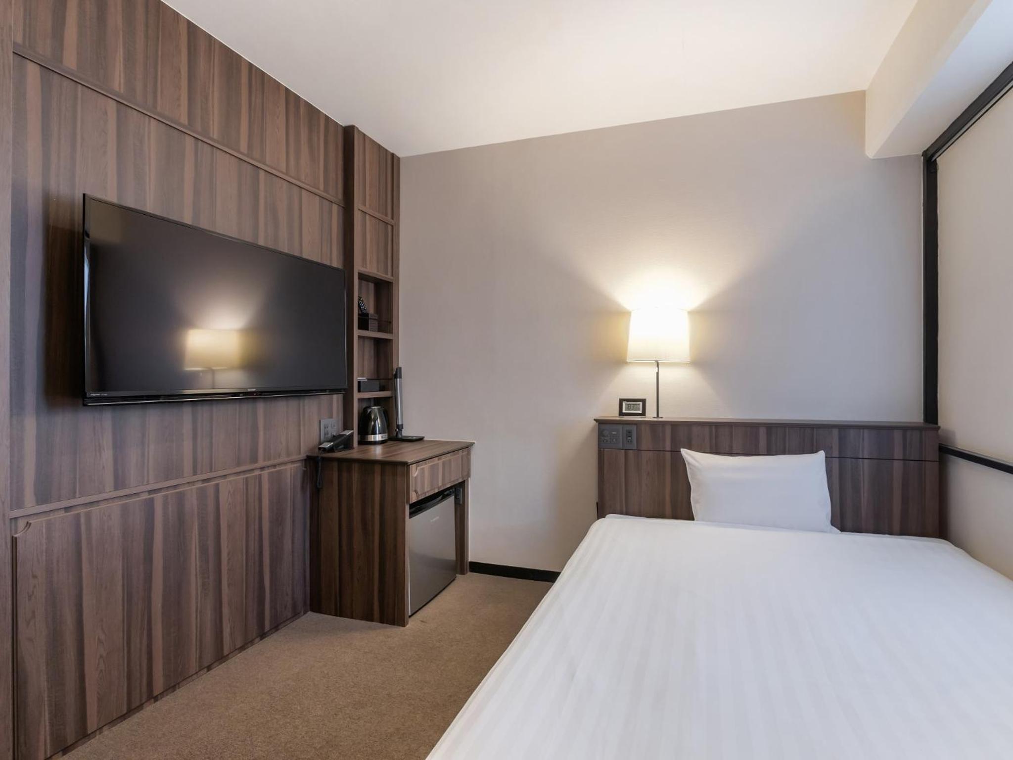 Double Room - Non-Smoking - Photo 4