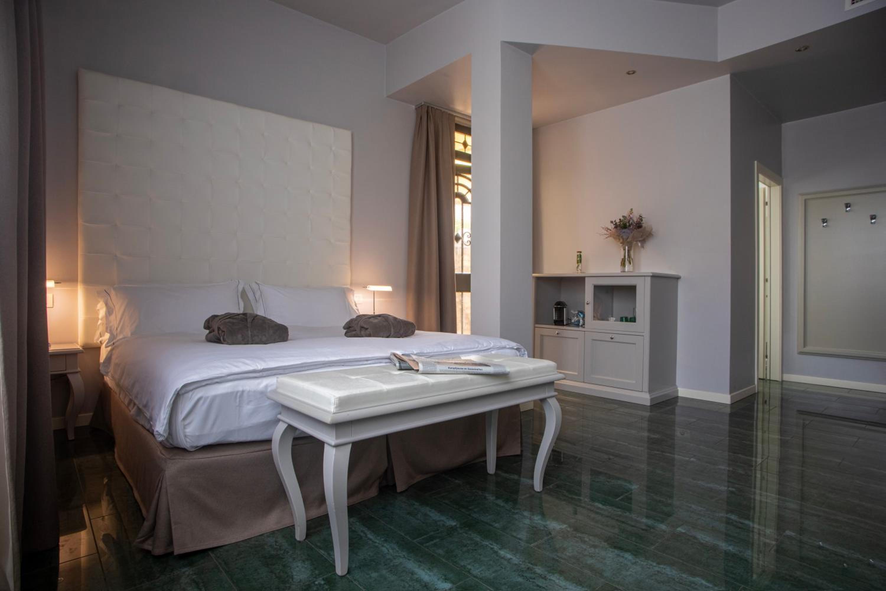 Junior Suite with Garden 
