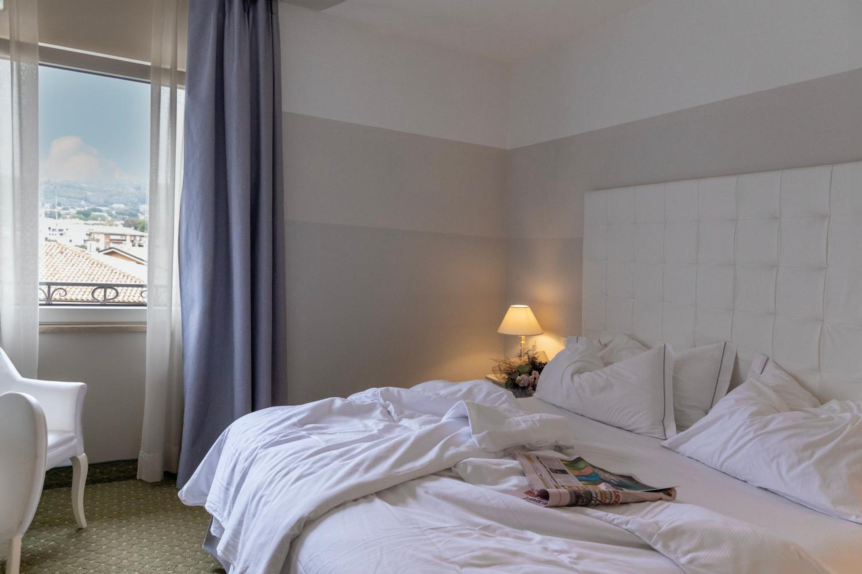 Superior Double Room - Photo 1