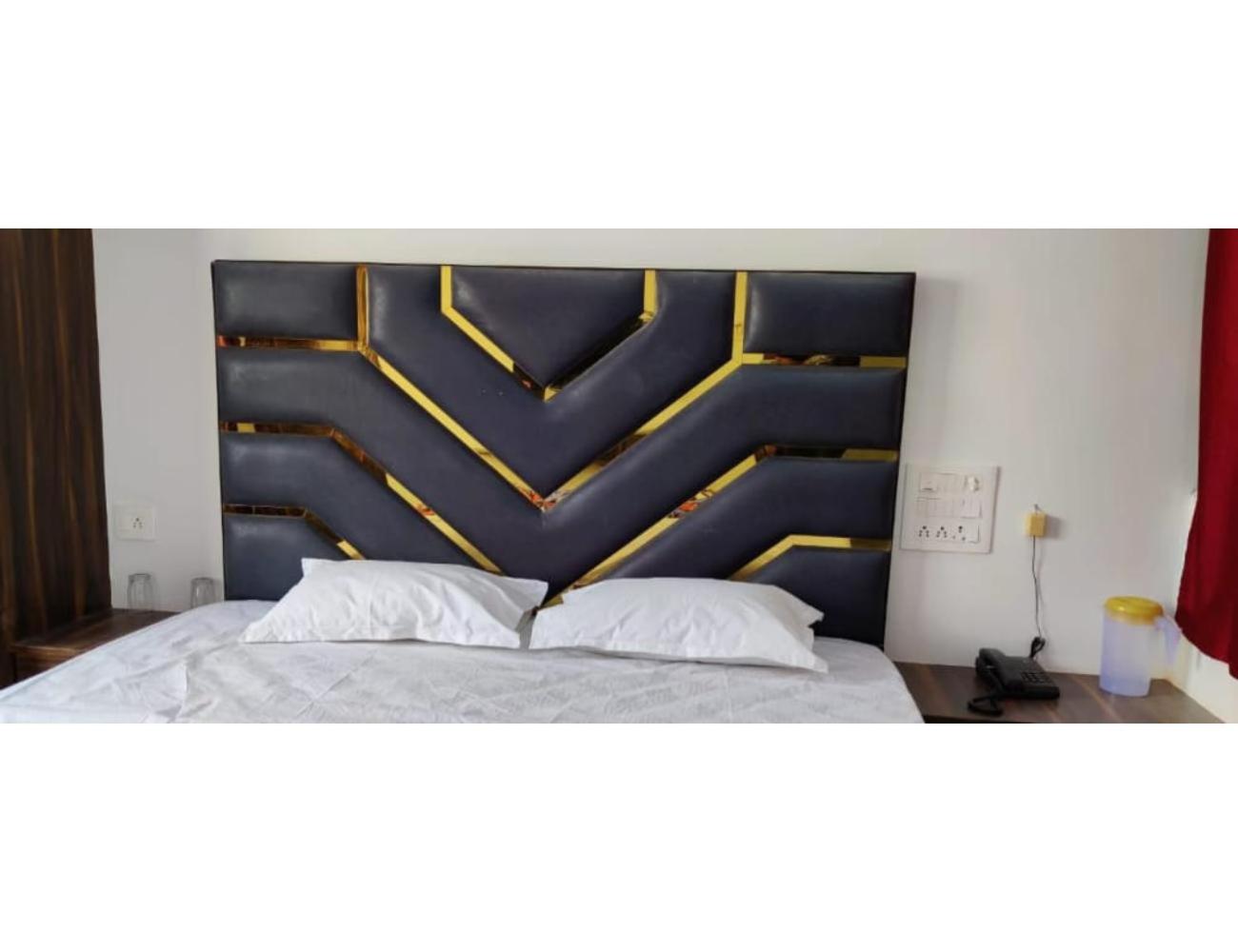 Budget Double Room photo 2