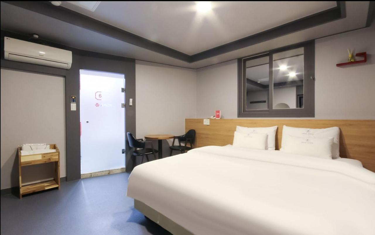 Standard Double Room photo 2
