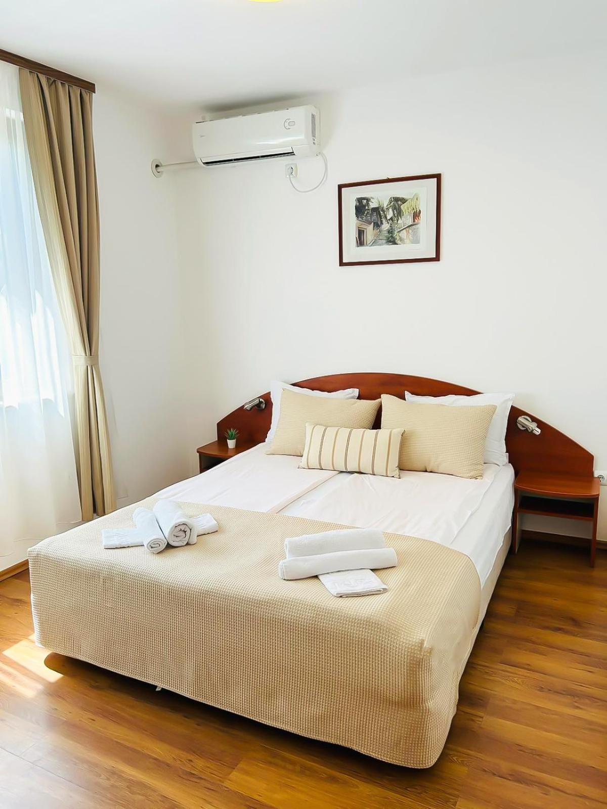 Economy Double Room photo 1