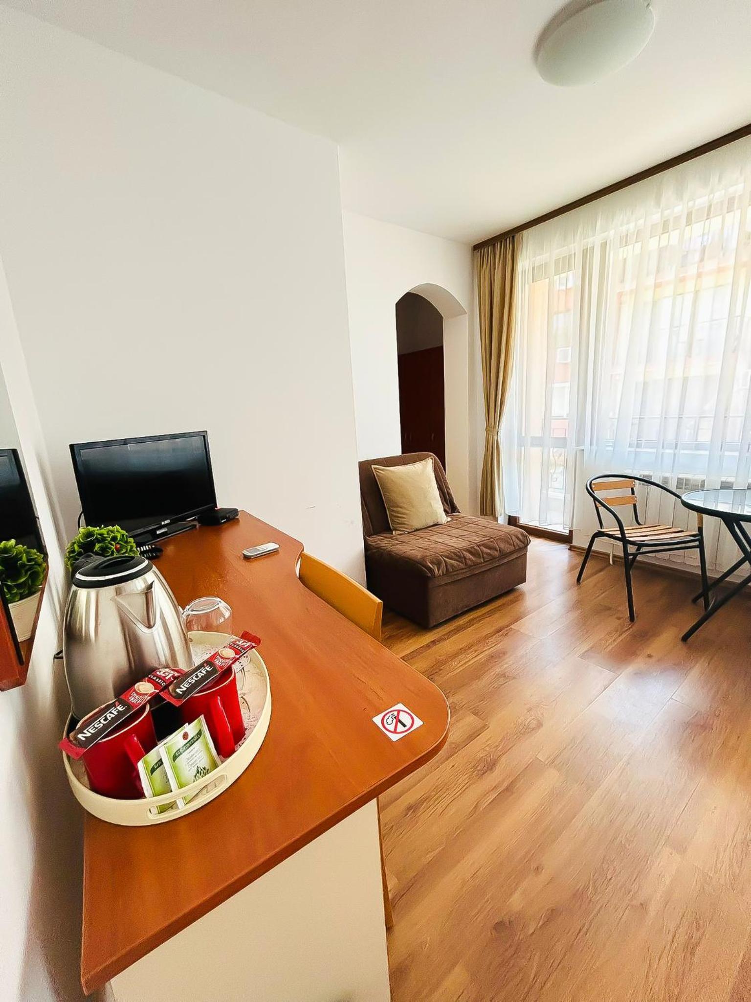 Twin Room with Terrace photo 2