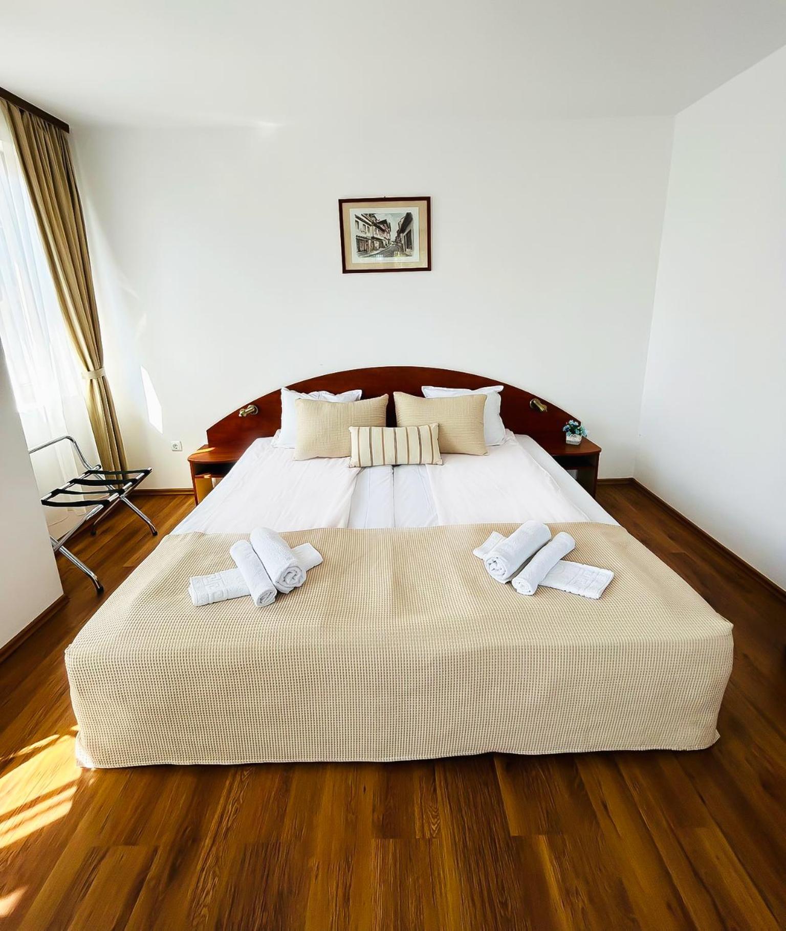 Twin Room with Balcony