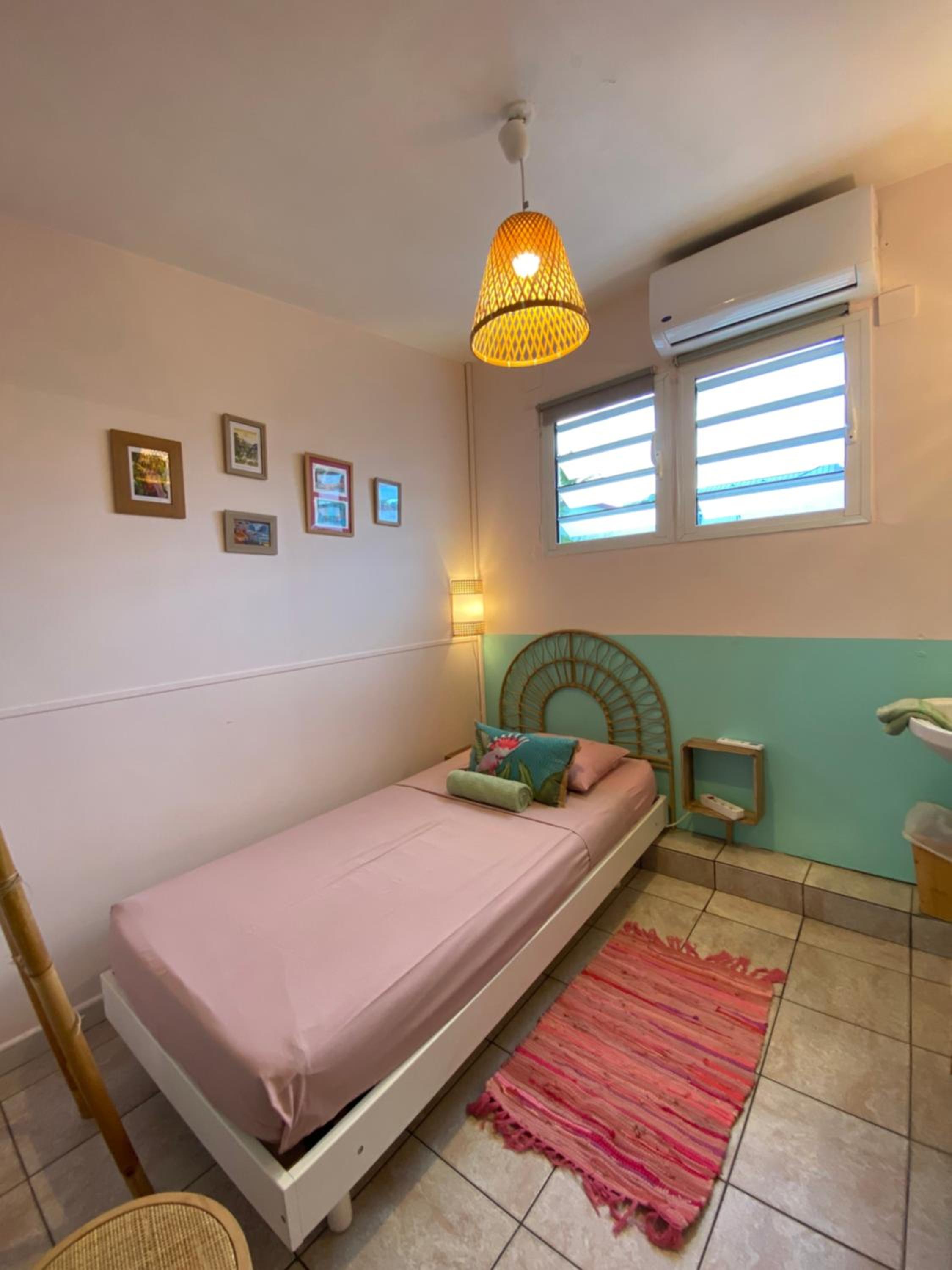 Single Room with Shared Bathroom