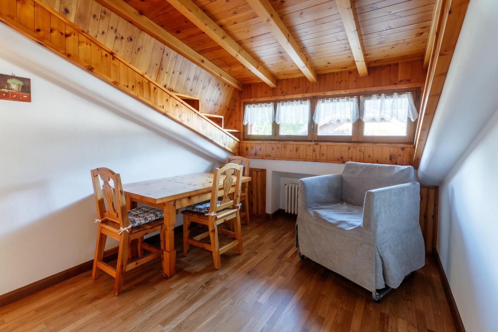 Three-Bedroom Apartment - Split Level photo 1