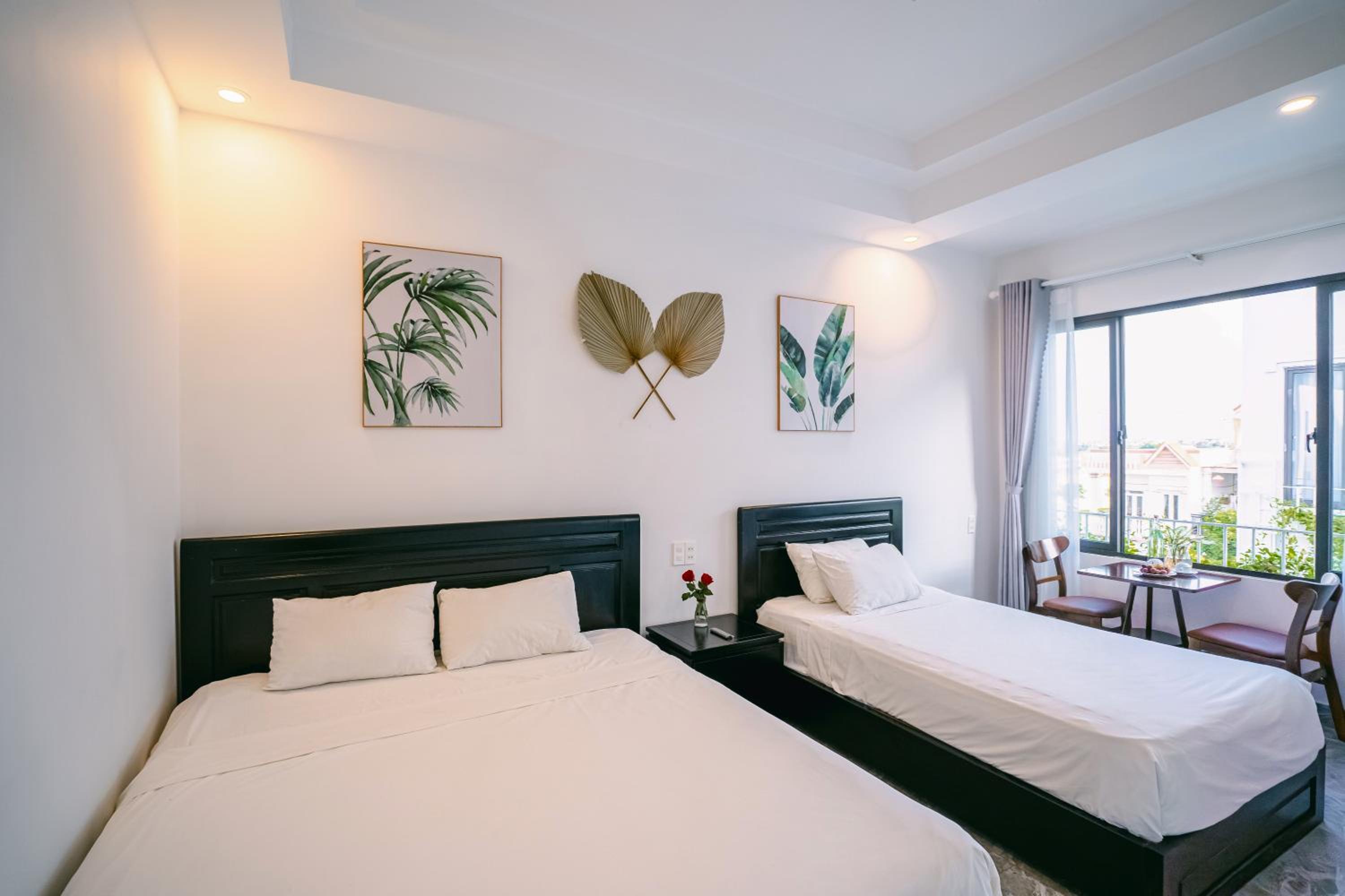Triple Room with City View
