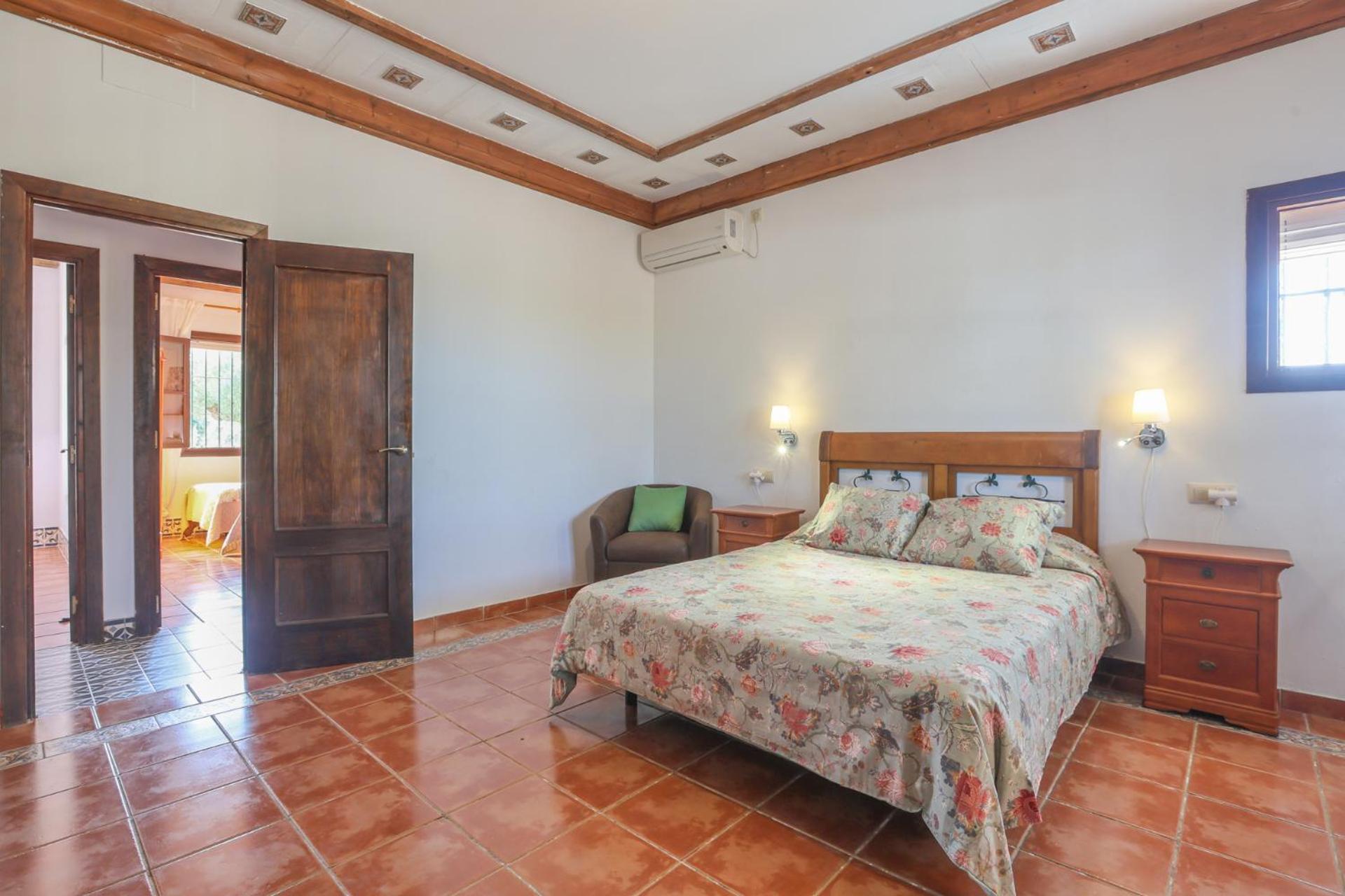 Three-Bedroom House photo 2