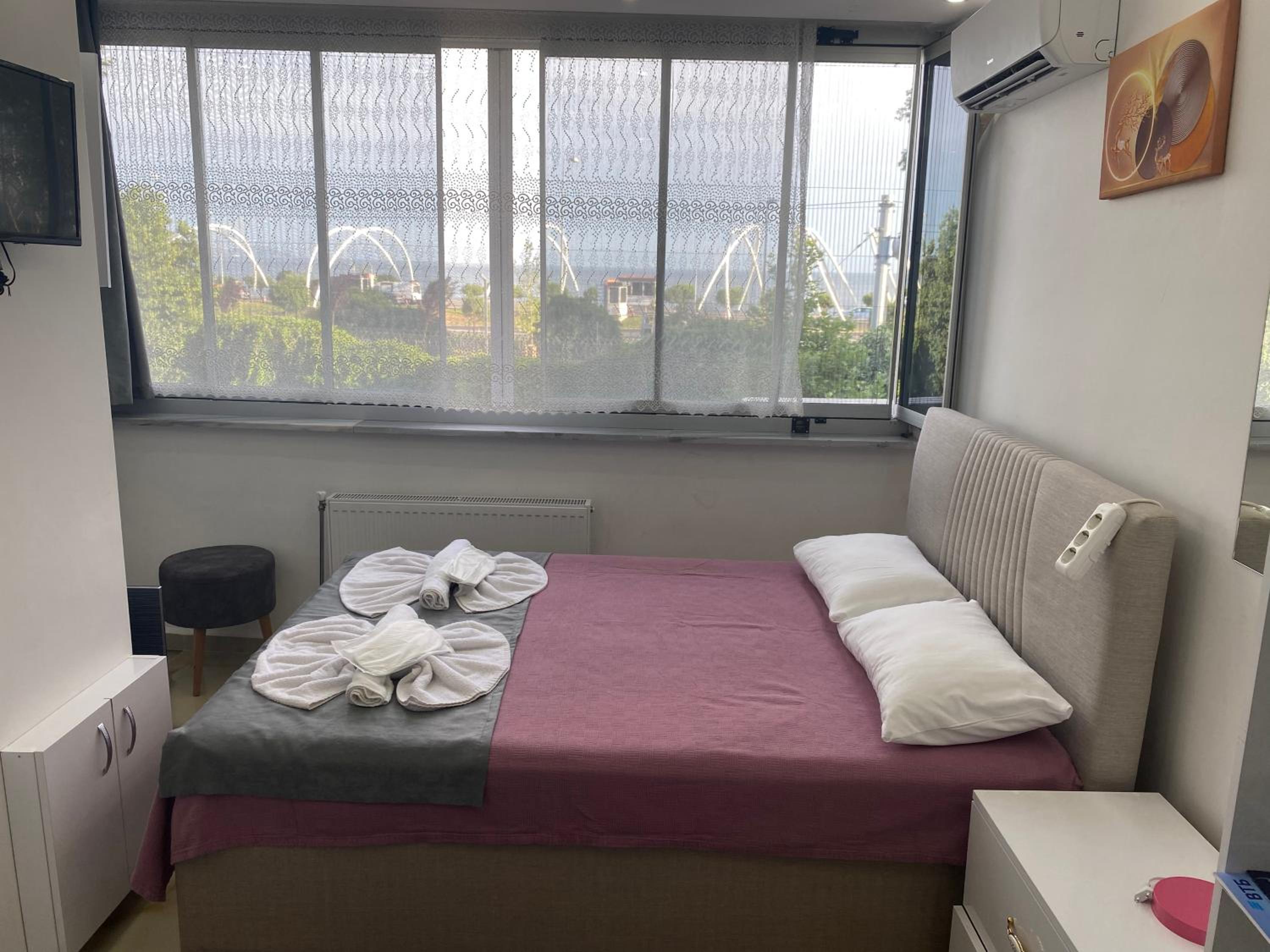 Deluxe Double Room with Sea View photo 3