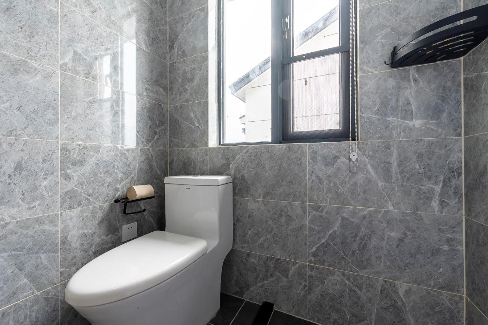 Double or Twin Room with Shower
