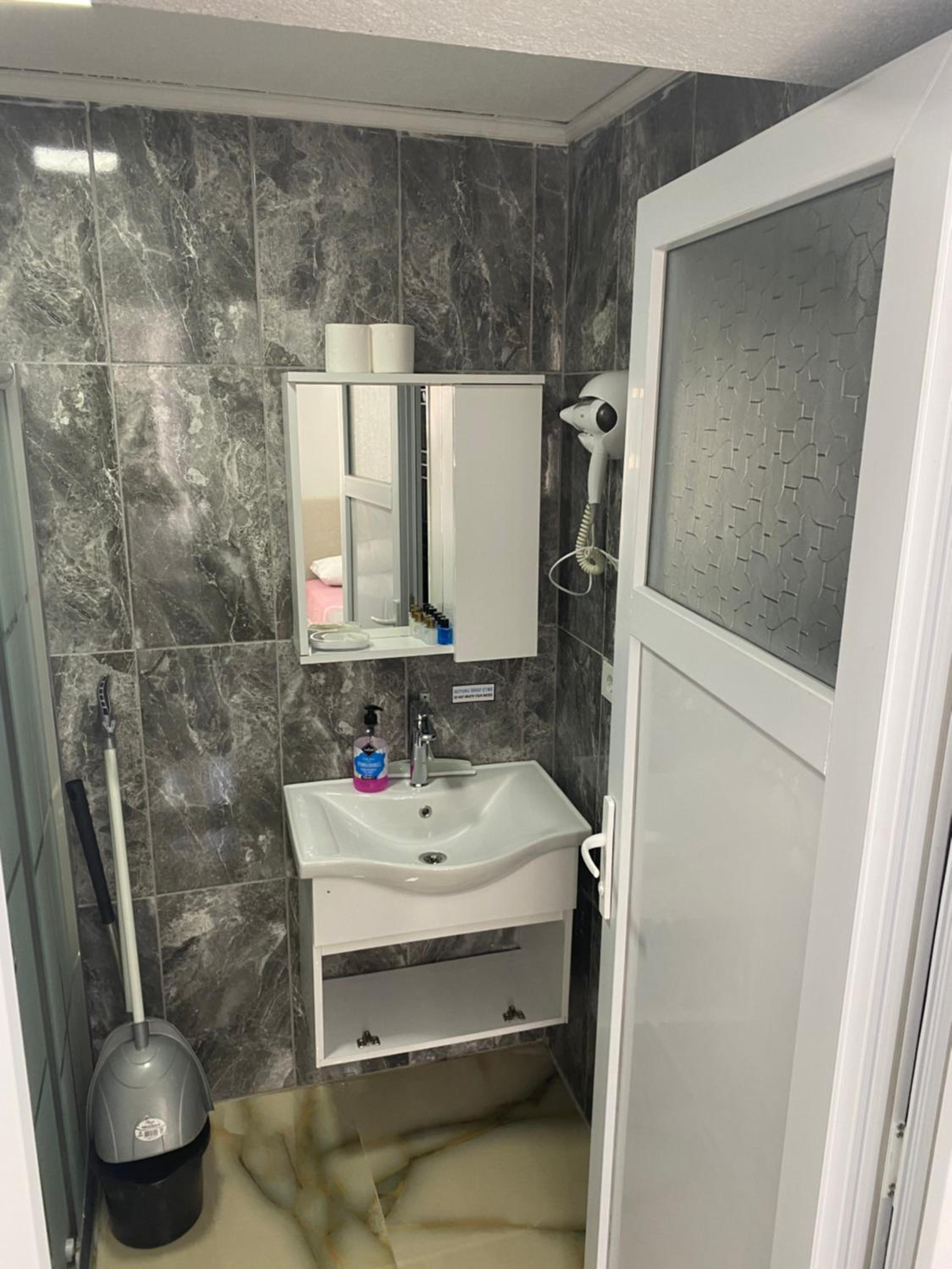 Deluxe Triple Room photo 2