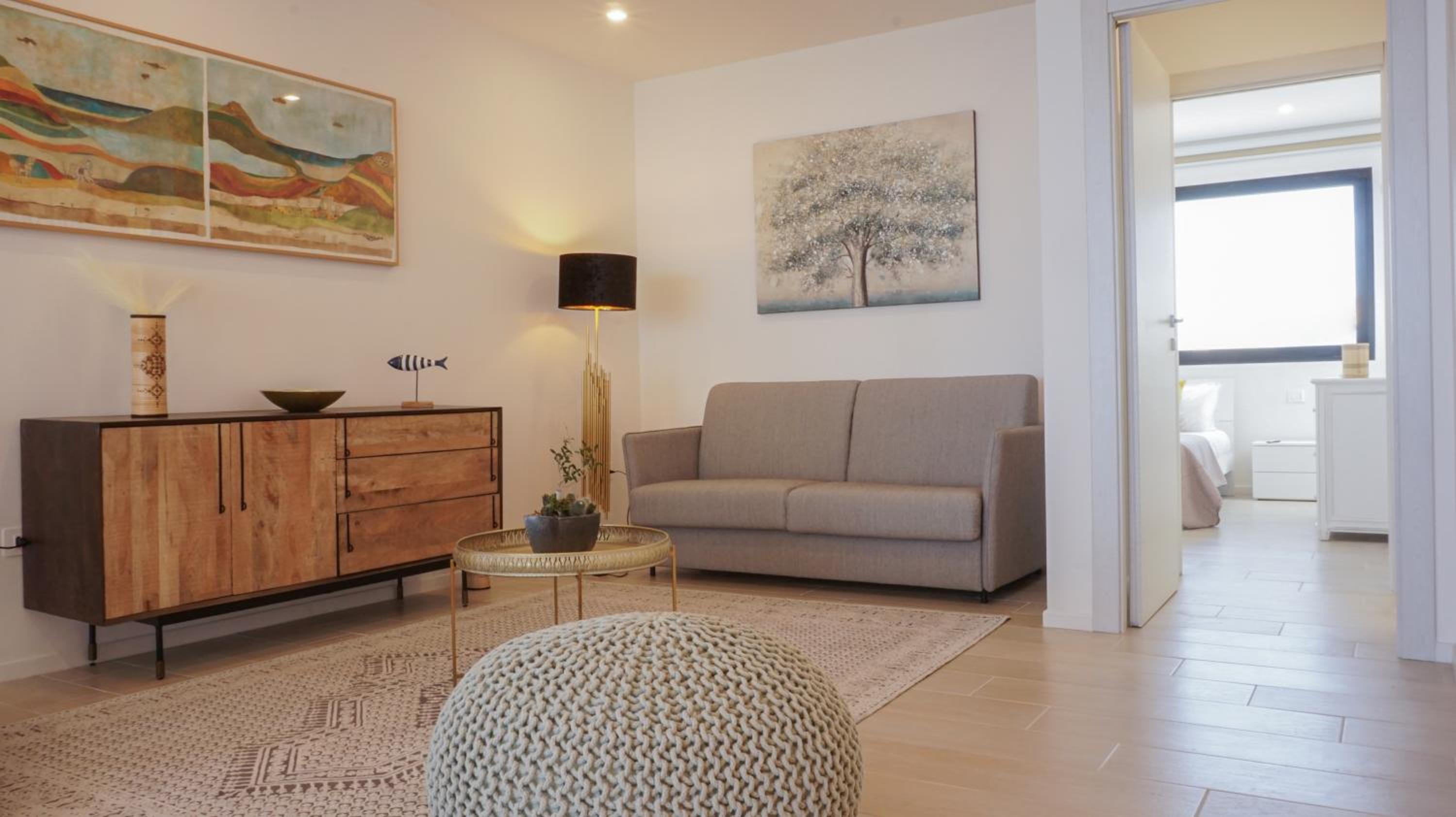 One-Bedroom Apartment