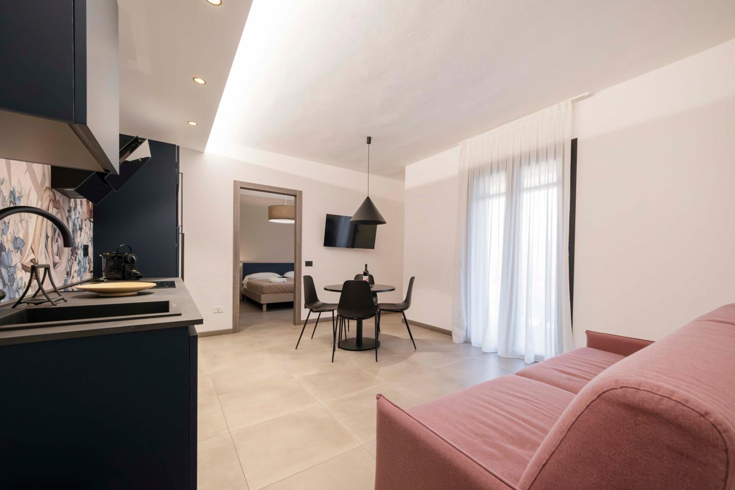 Apartment with Balcony photo 1