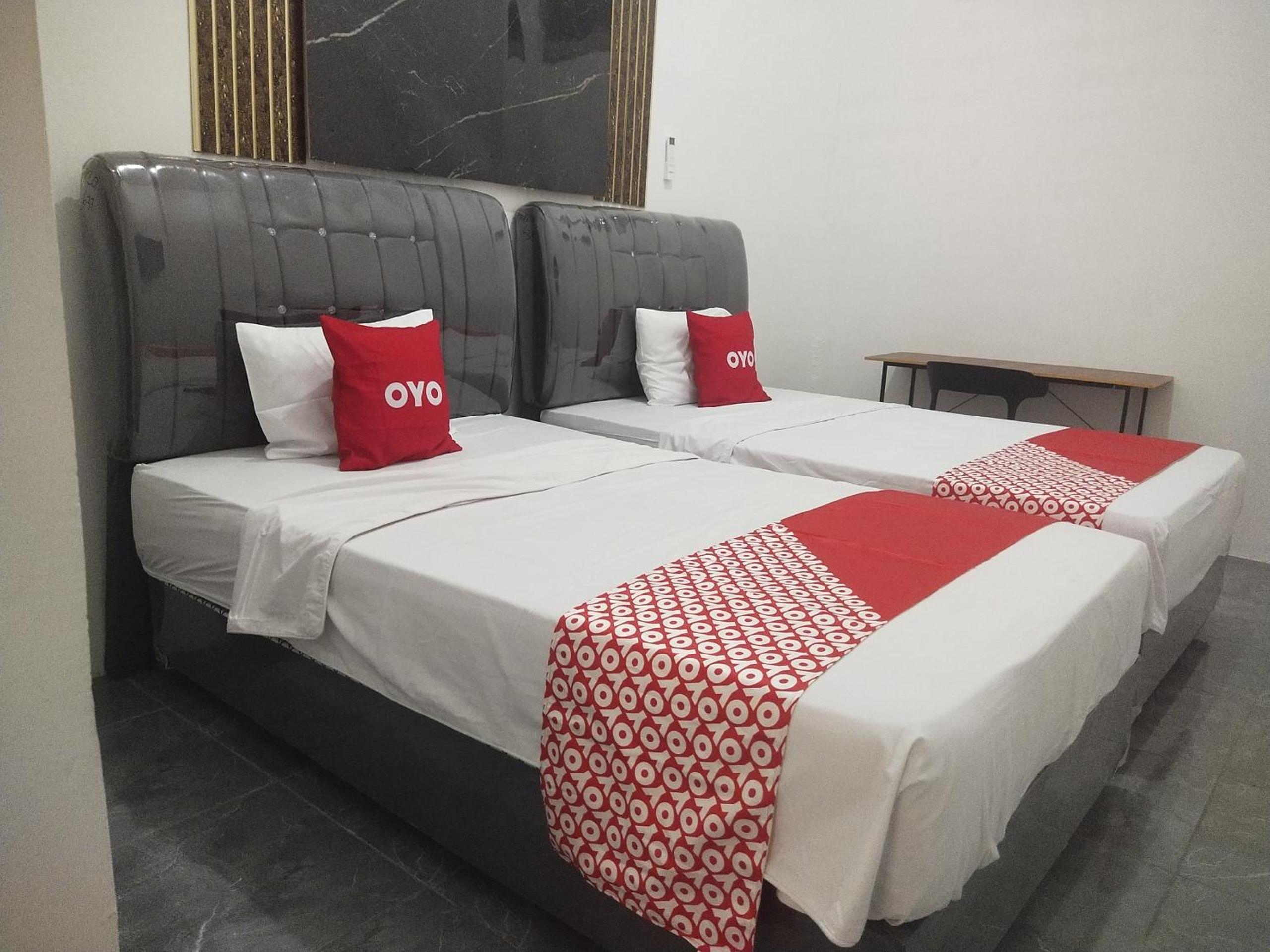 Delxue Twin Room photo 3