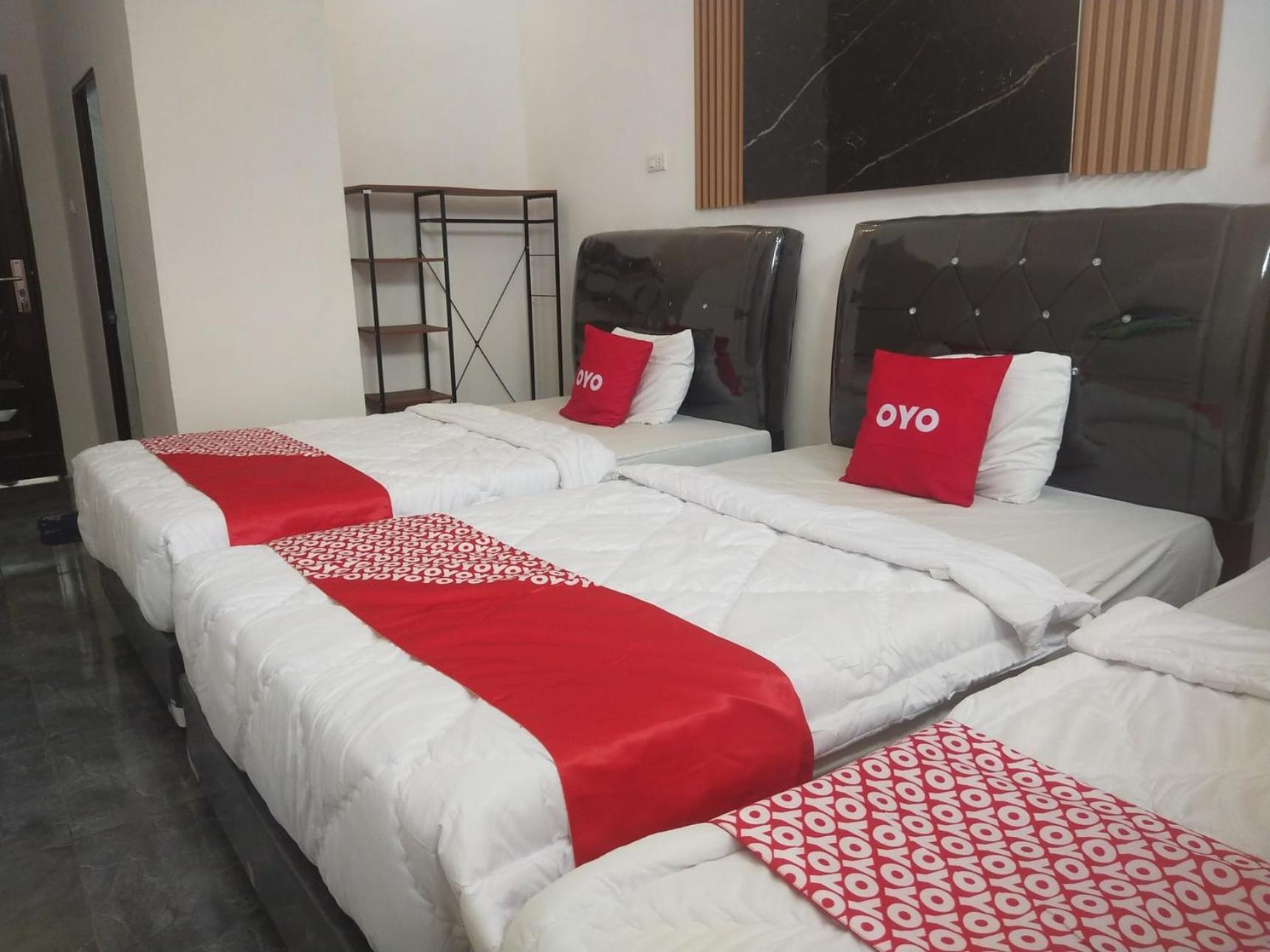 Superior Triple Room photo 3