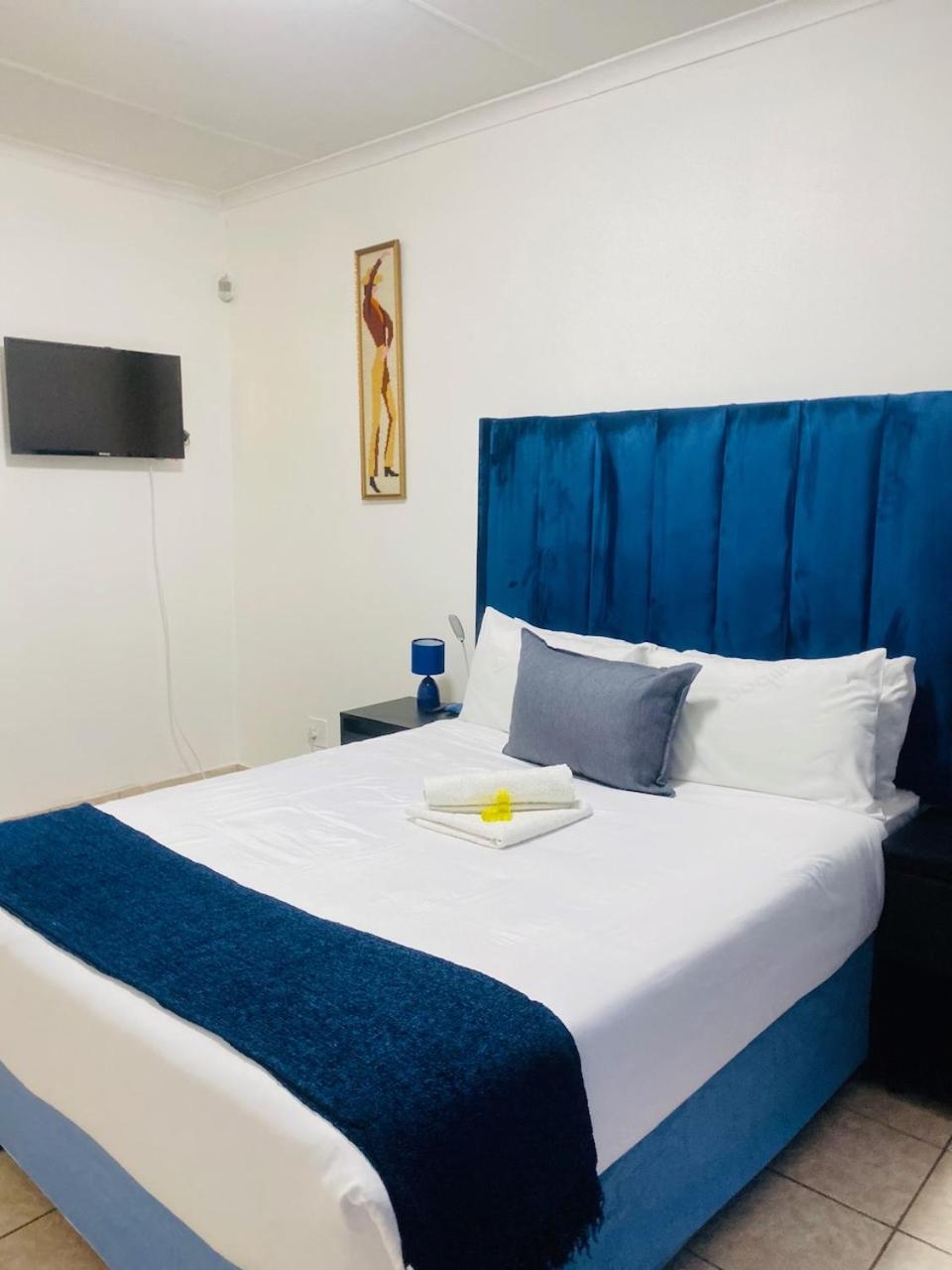 Deluxe Double Room with Bath photo 1