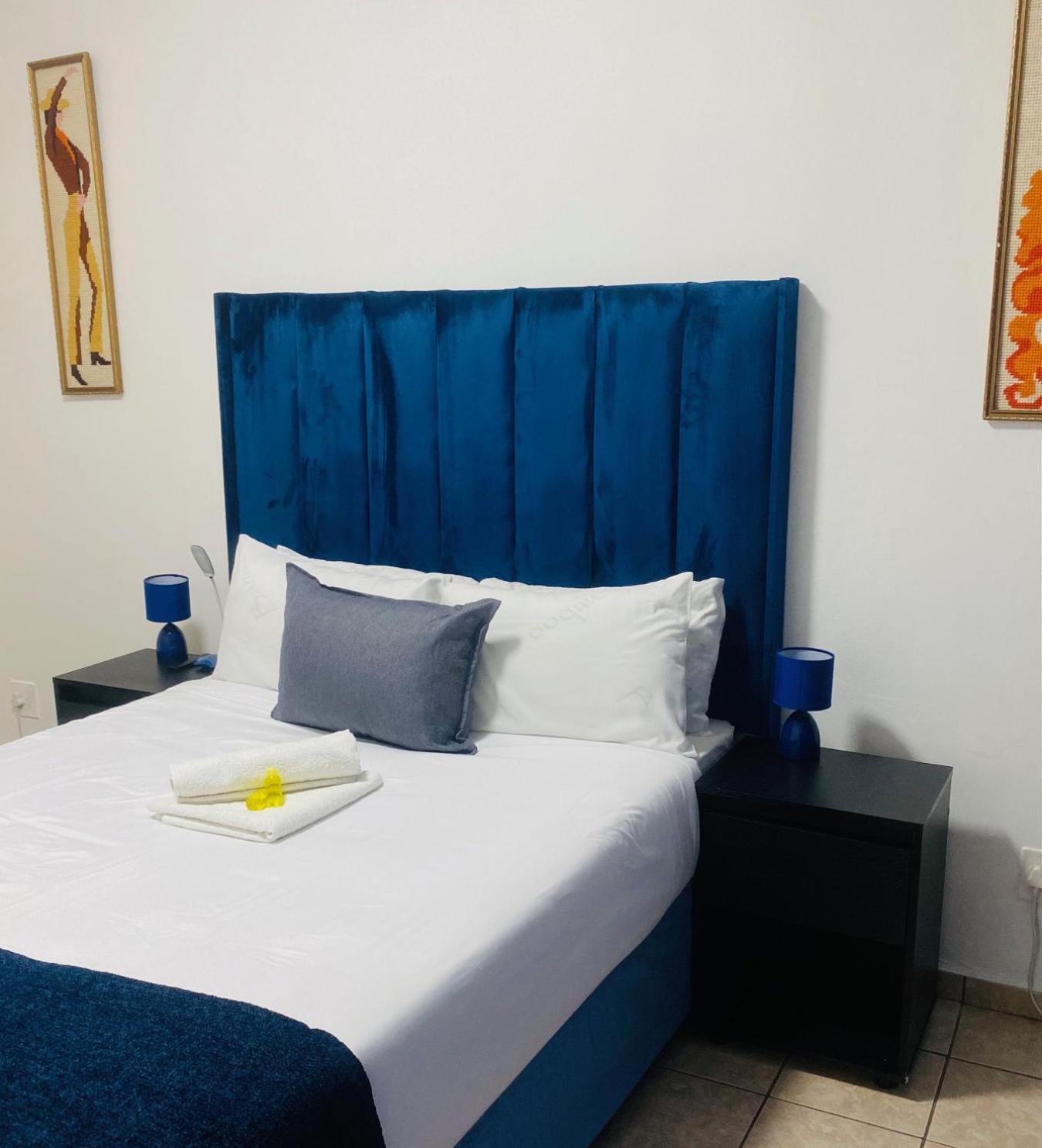 Deluxe Double Room with Bath photo 3