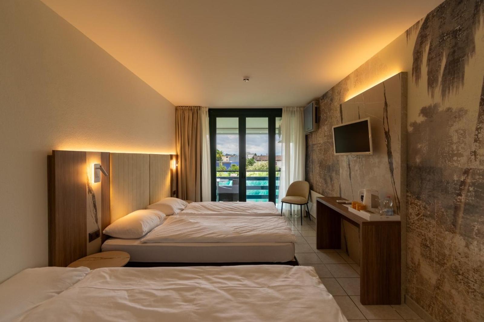 Triple Room with Garden View