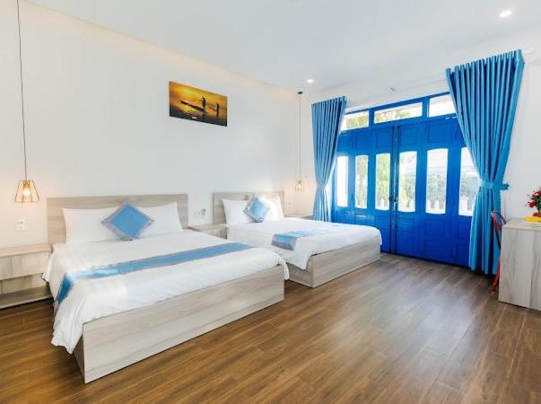 Queen Room with Two Queen Beds