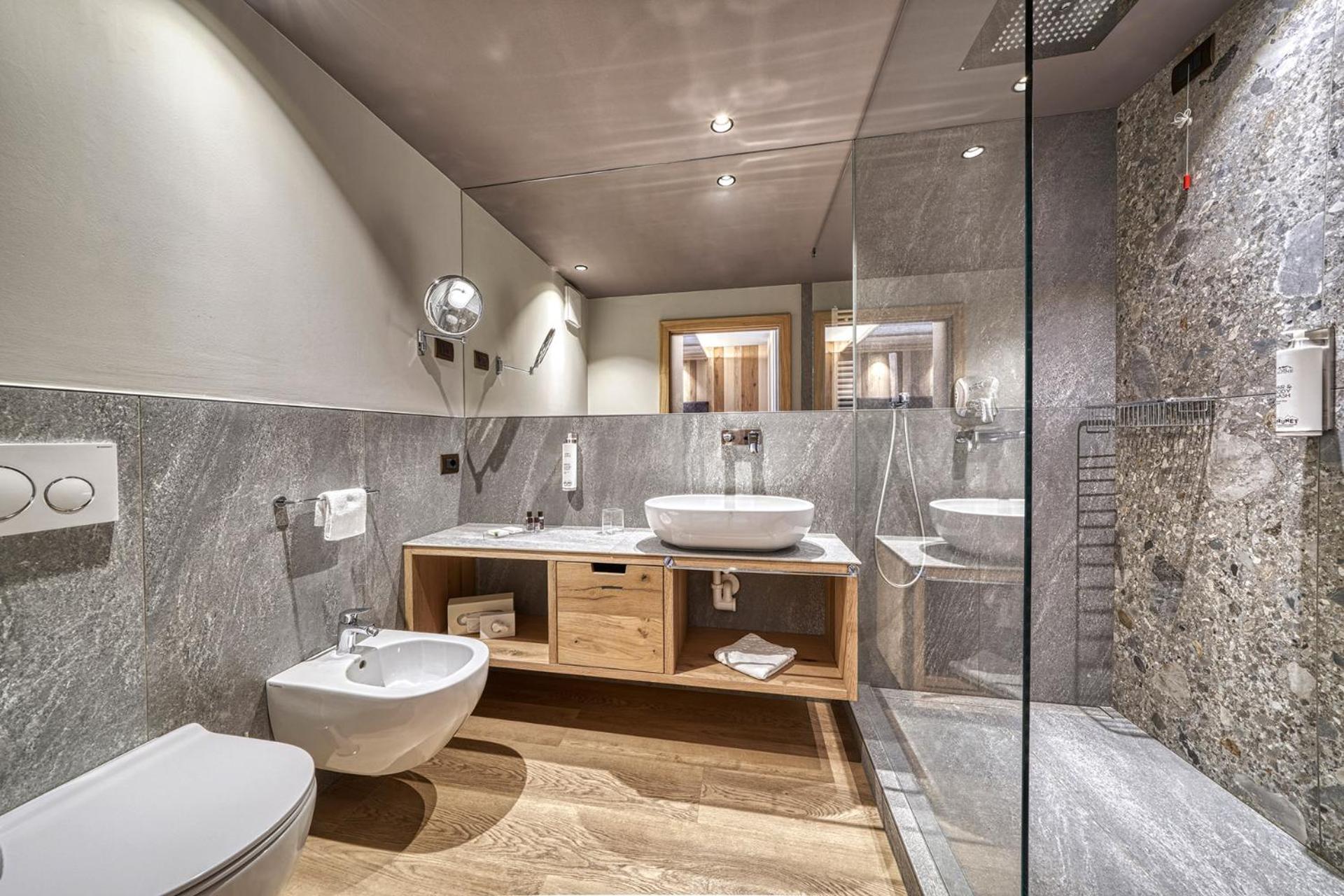 Junior Suite - Photo 7
