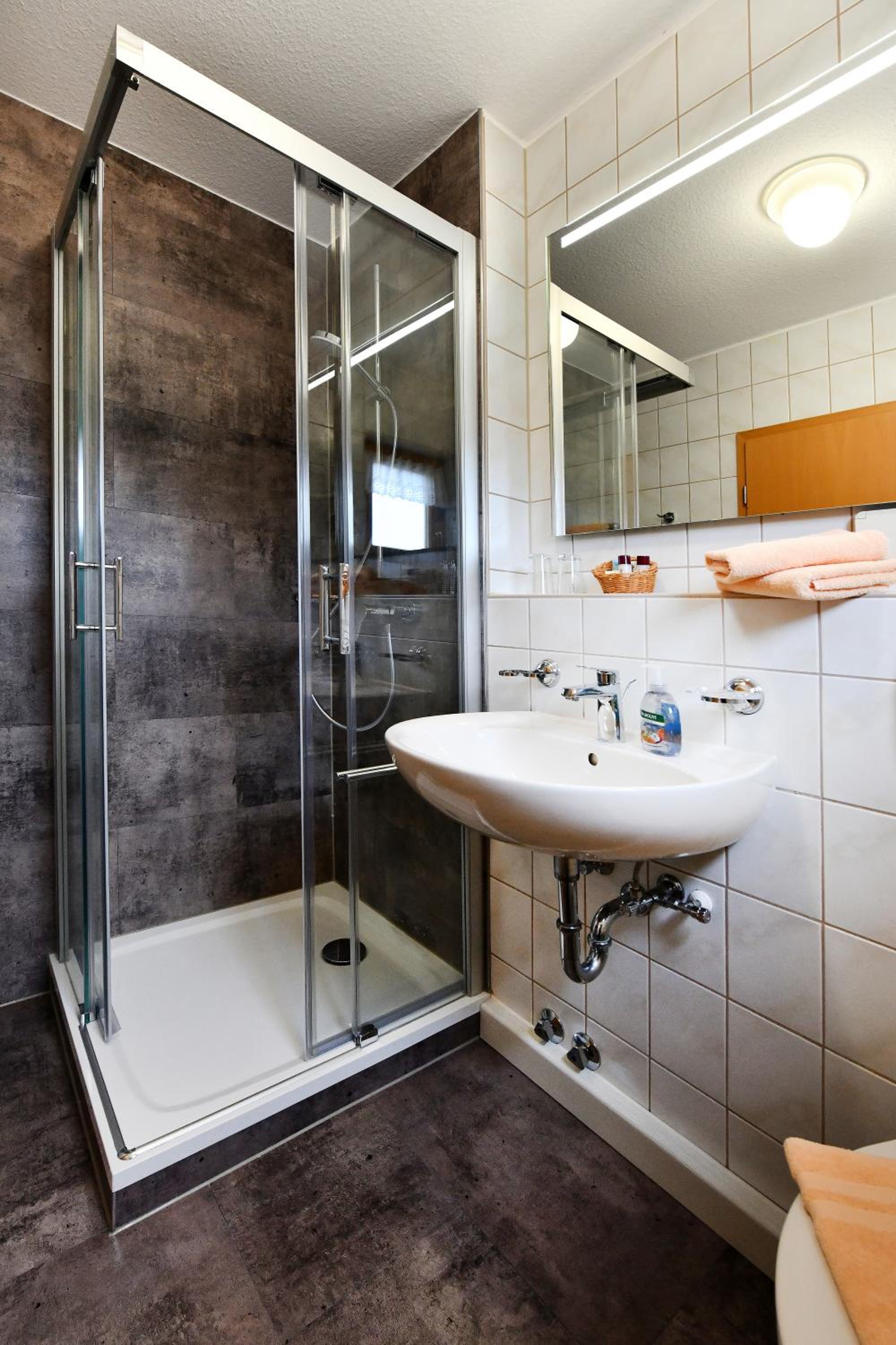 Single Room with Shower photo 2