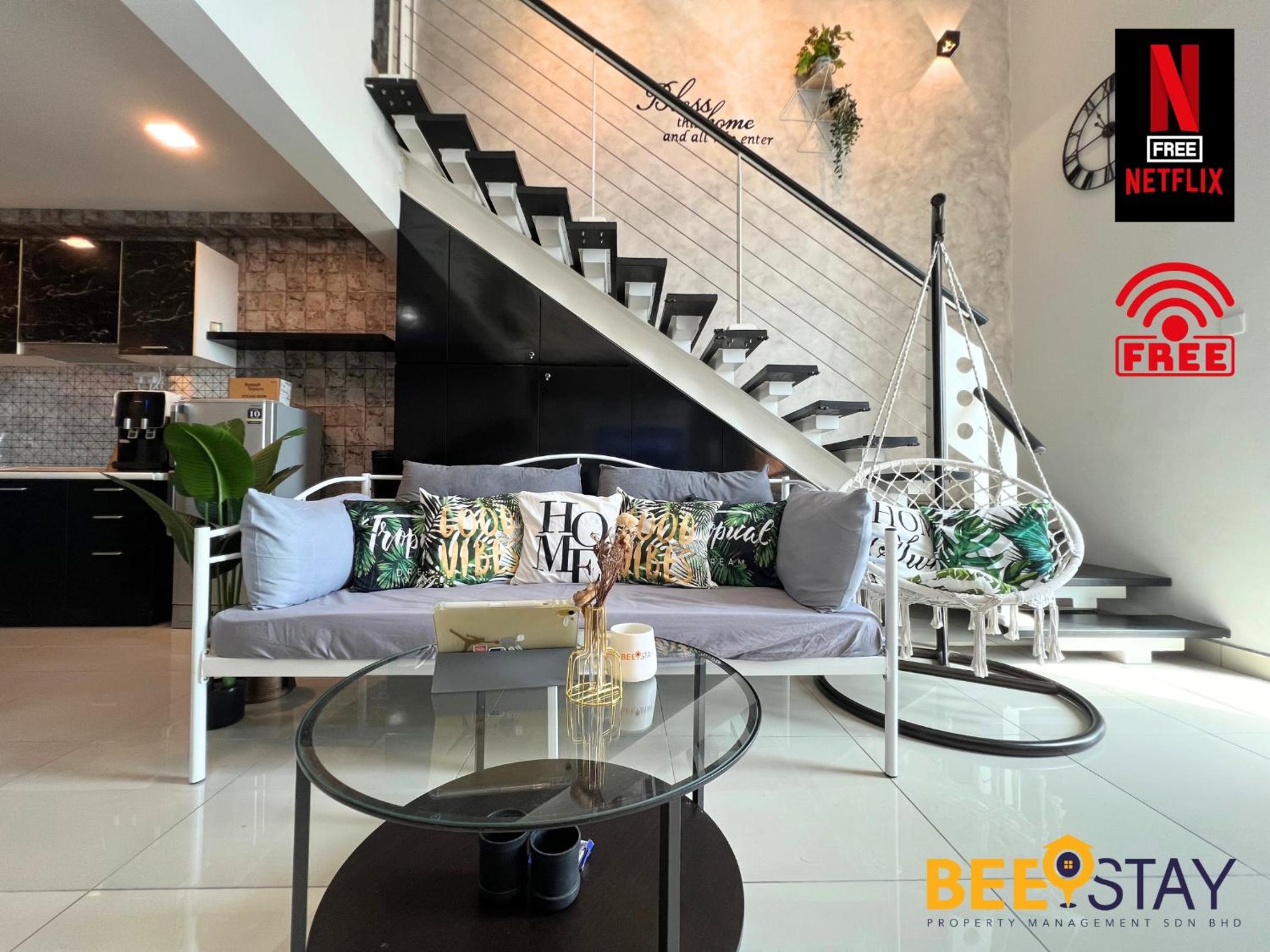 Deluxe One-Bedroom Apartment