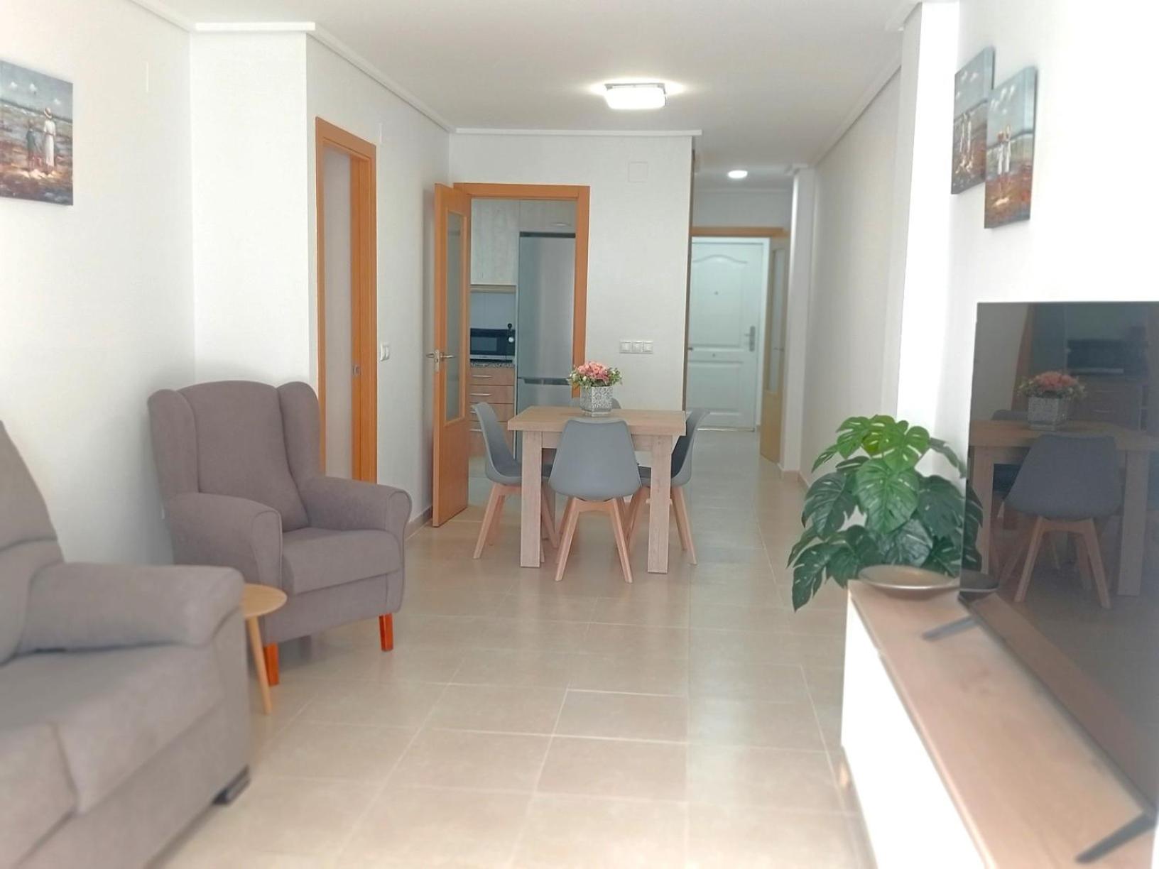 Apartamento de Dos Habitaciones con Terraza