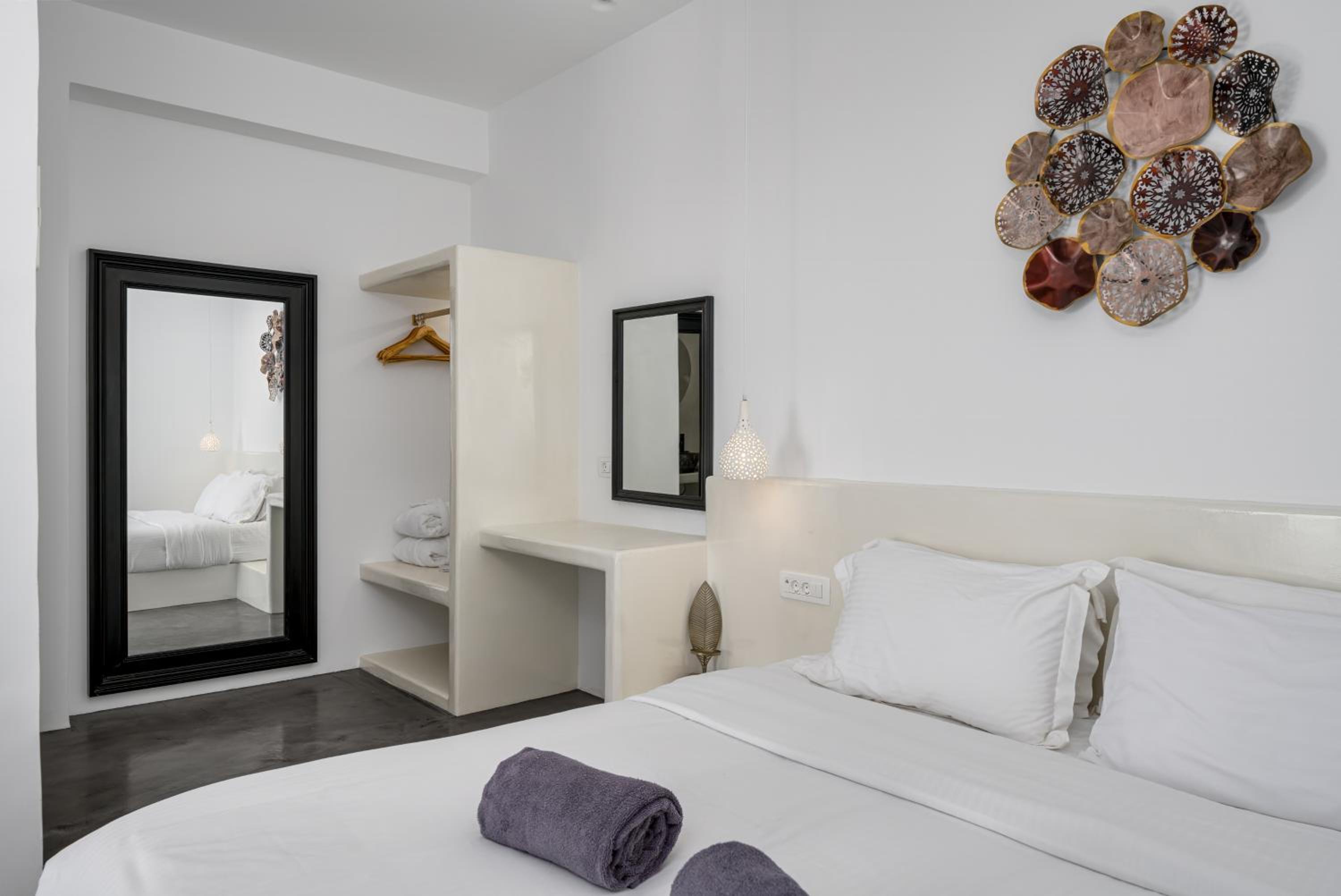 Superior Suite with Outdoor Hot Tub & Sea View - Photo 16
