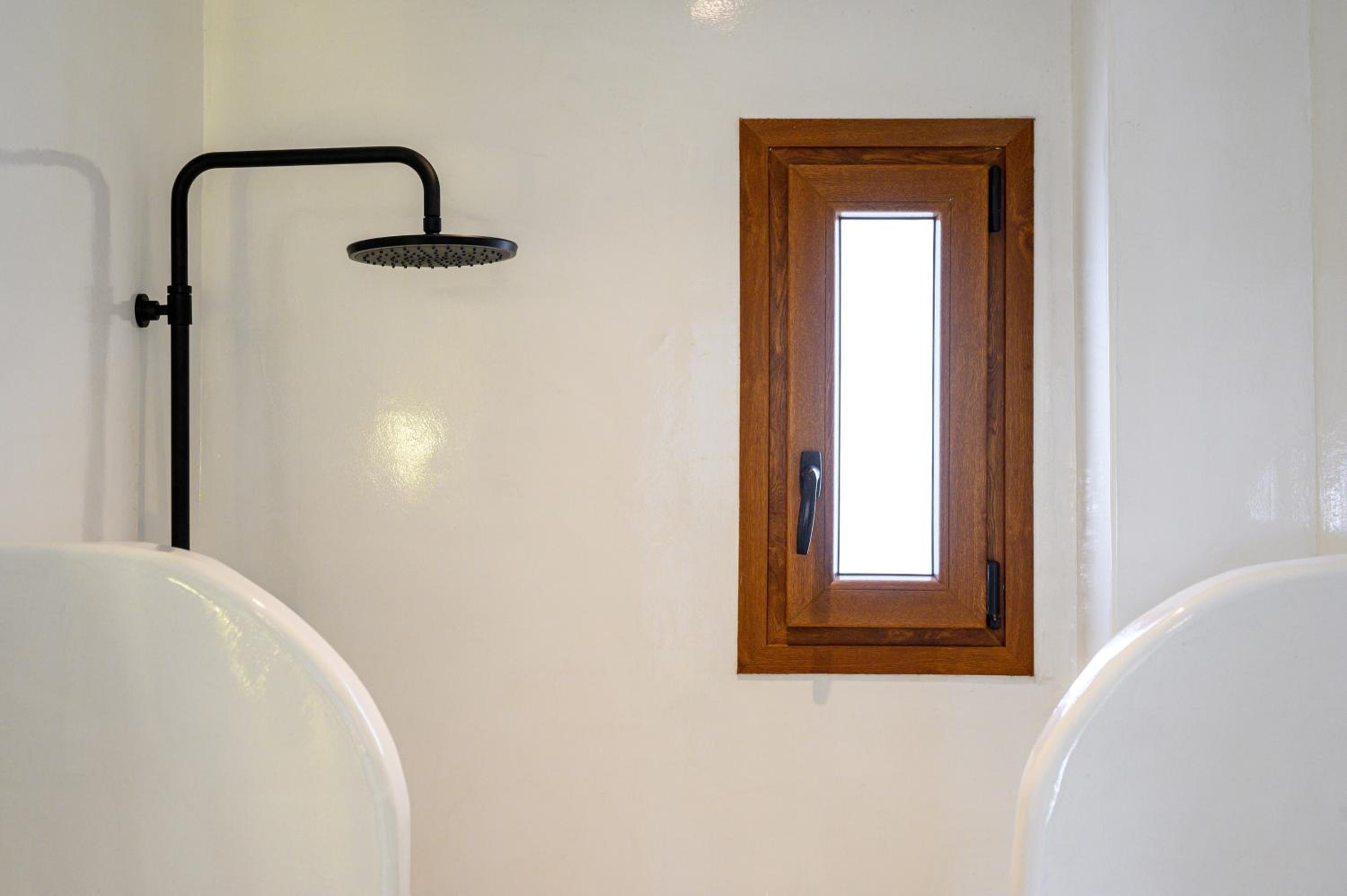Superior Suite with Outdoor Hot Tub & Sea View - Photo 24